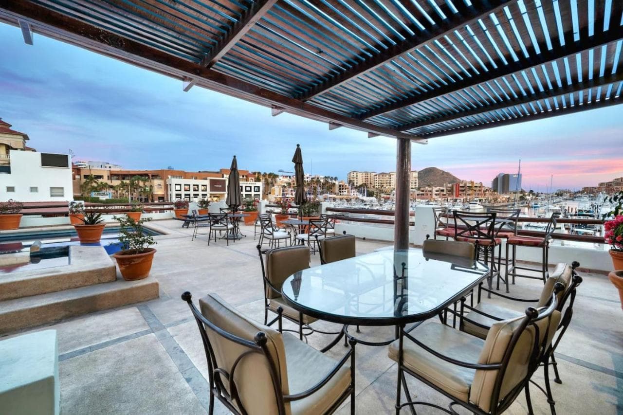 Completely Remodeled 2BD-2BA Plaza Bonita — 7