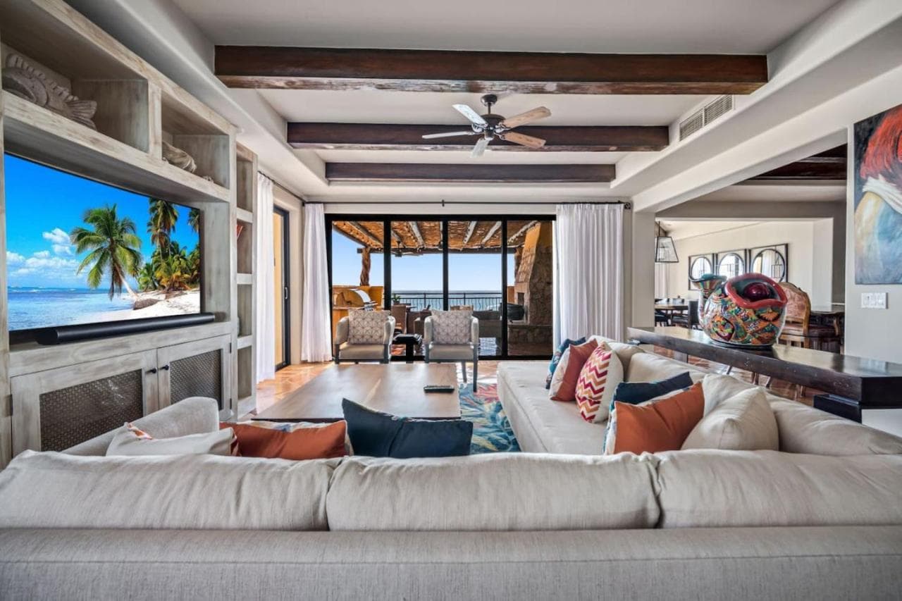 4BD 2-level Penthouse 5-Star Beachfront Paradise. — 15