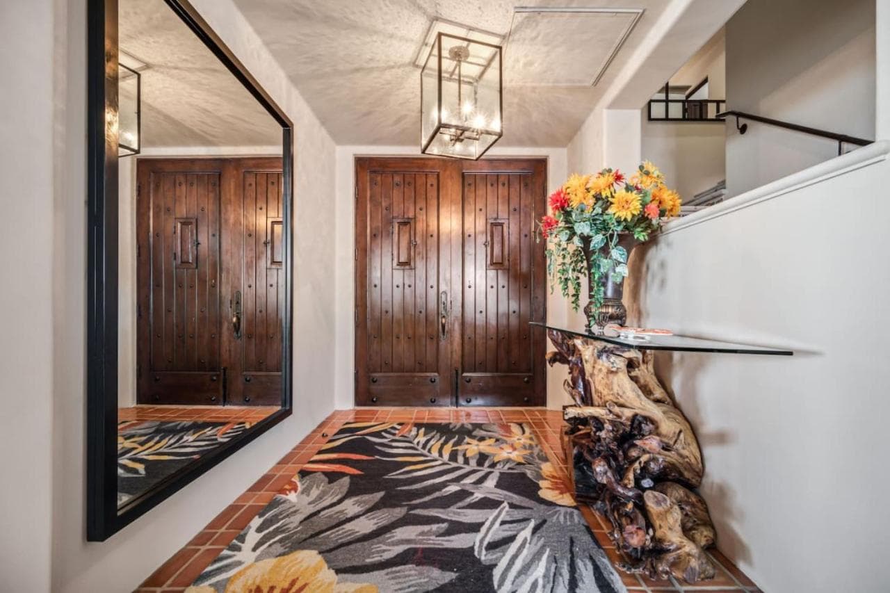 4BD 2-Ebenen-Penthouse 5-Sterne-Strandparadies. — 2