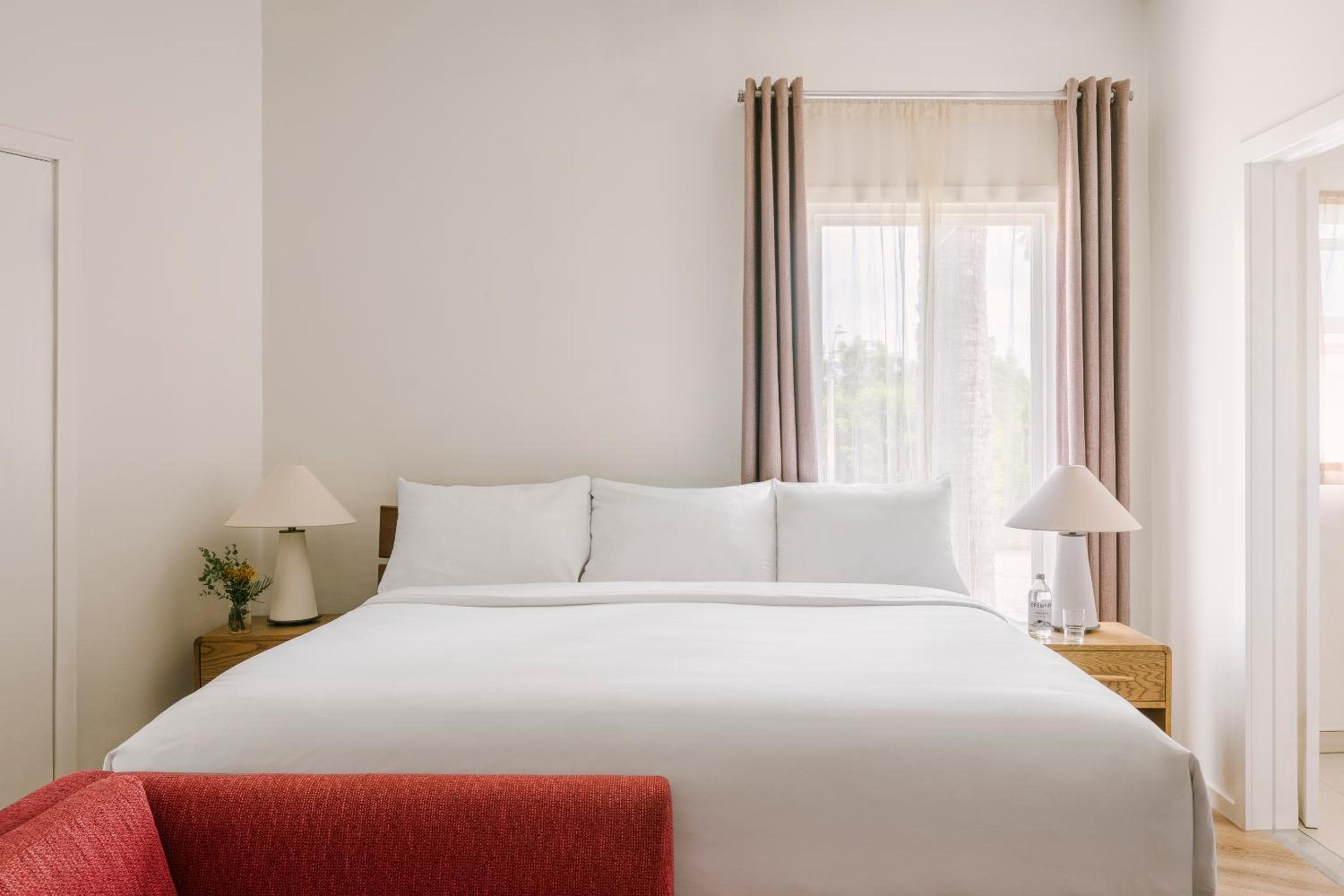 Beverly Terrace powered by Sonder — 17