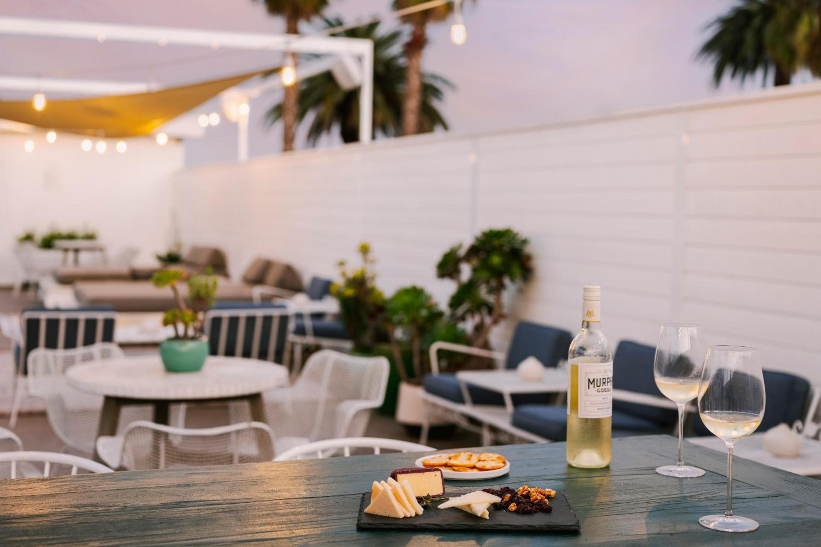 Beverly Terrace powered by Sonder — 5