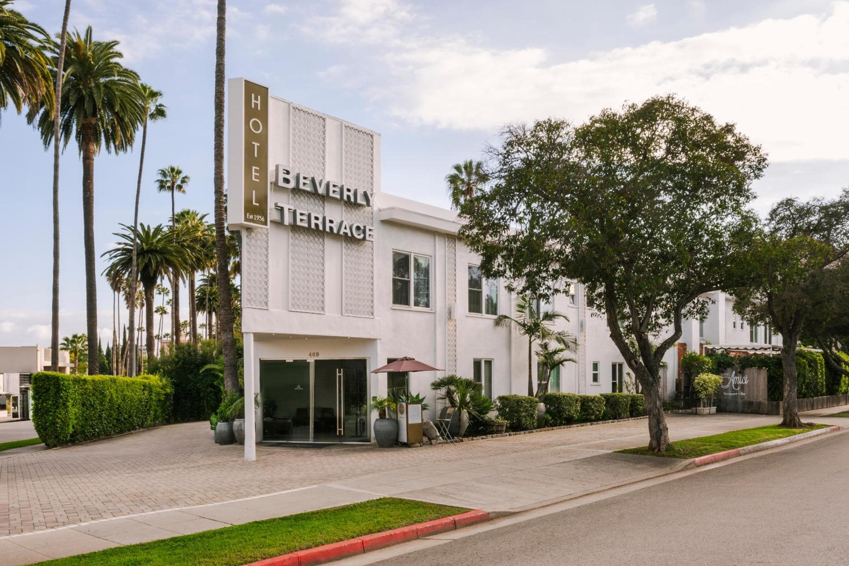 Beverly Terrace powered by Sonder — 1