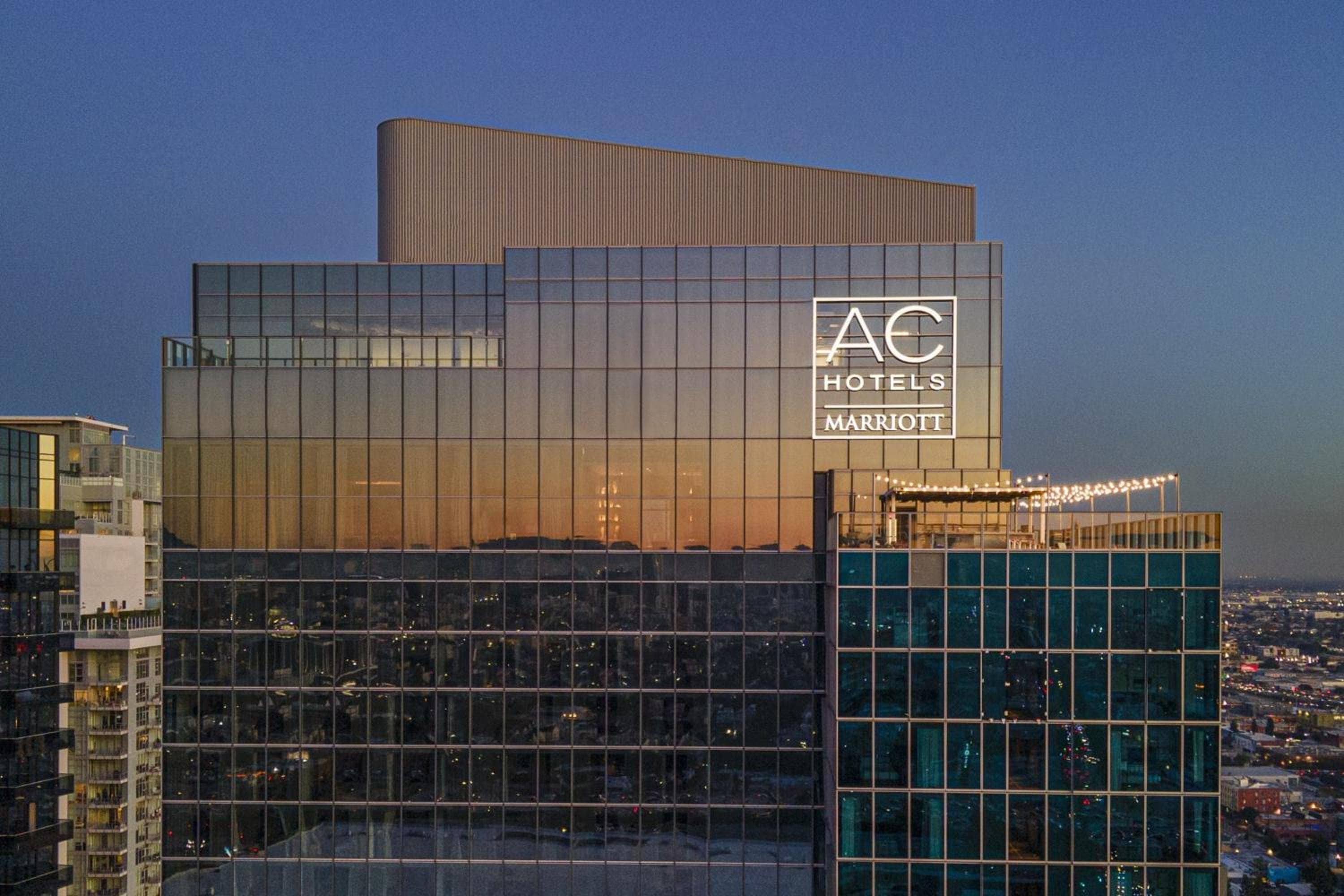 AC Hotel by Marriott Centro di Los Angeles — 2