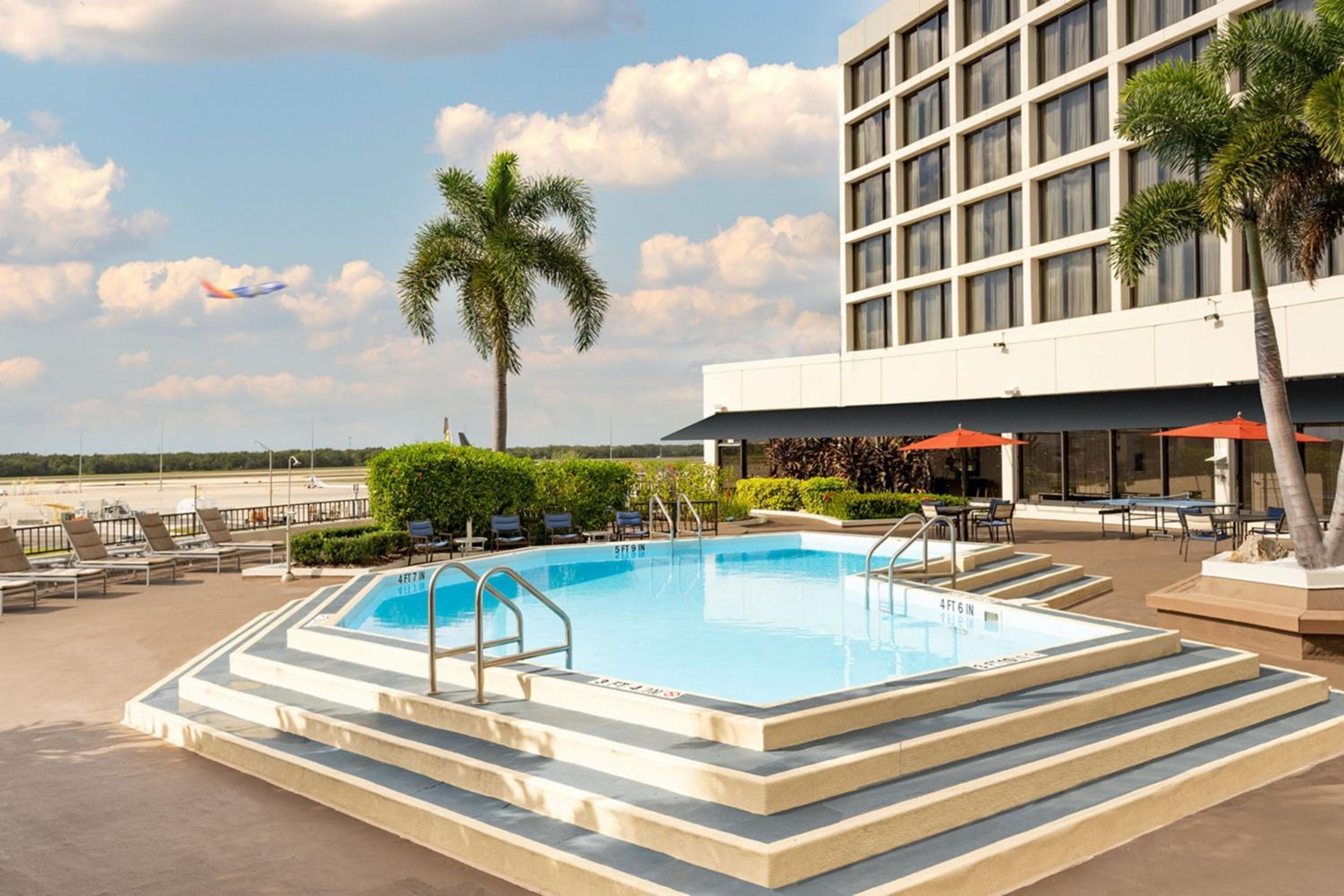 Tampa Airport Marriott — 27