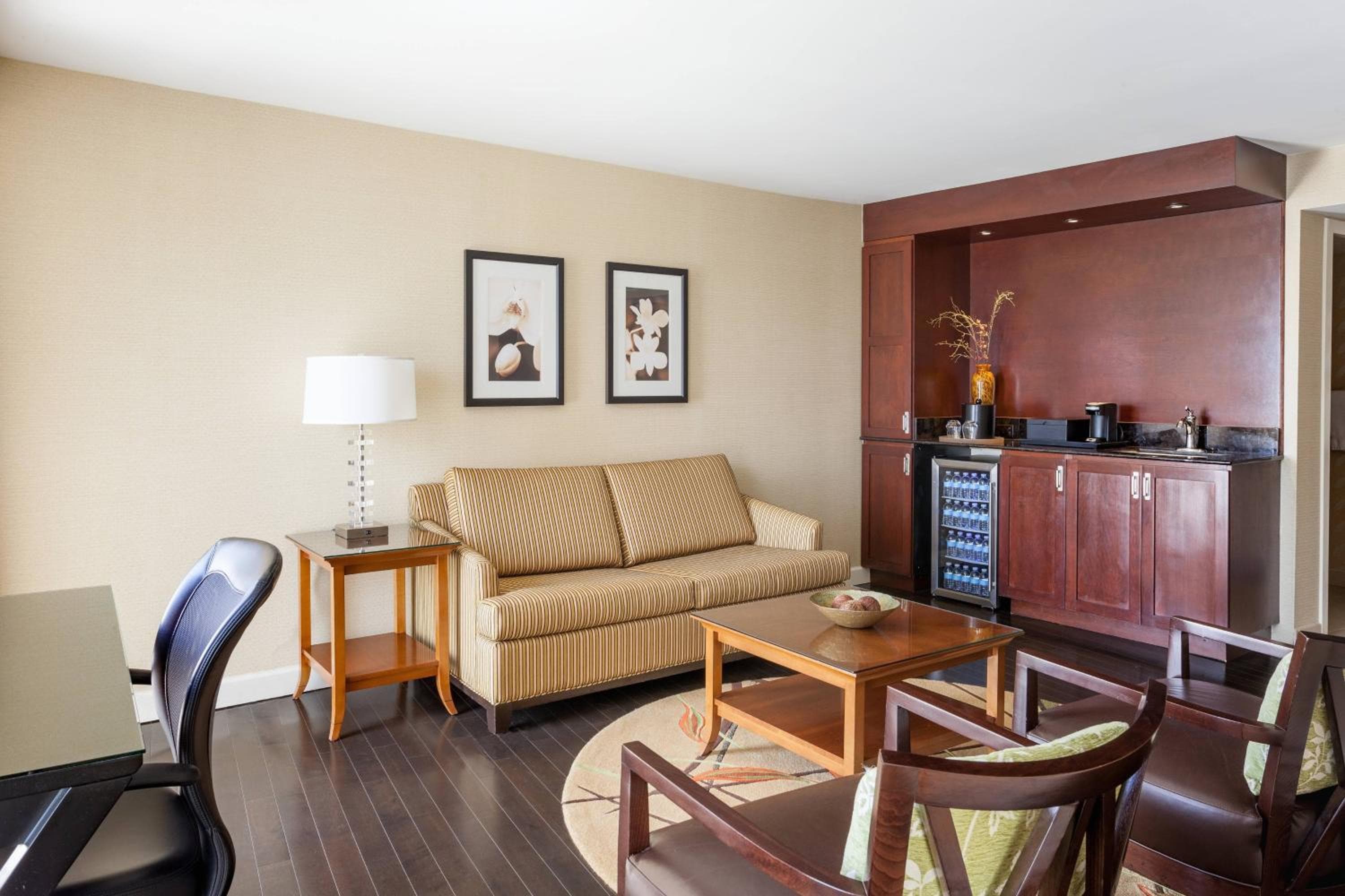 Tampa Airport Marriott — 17