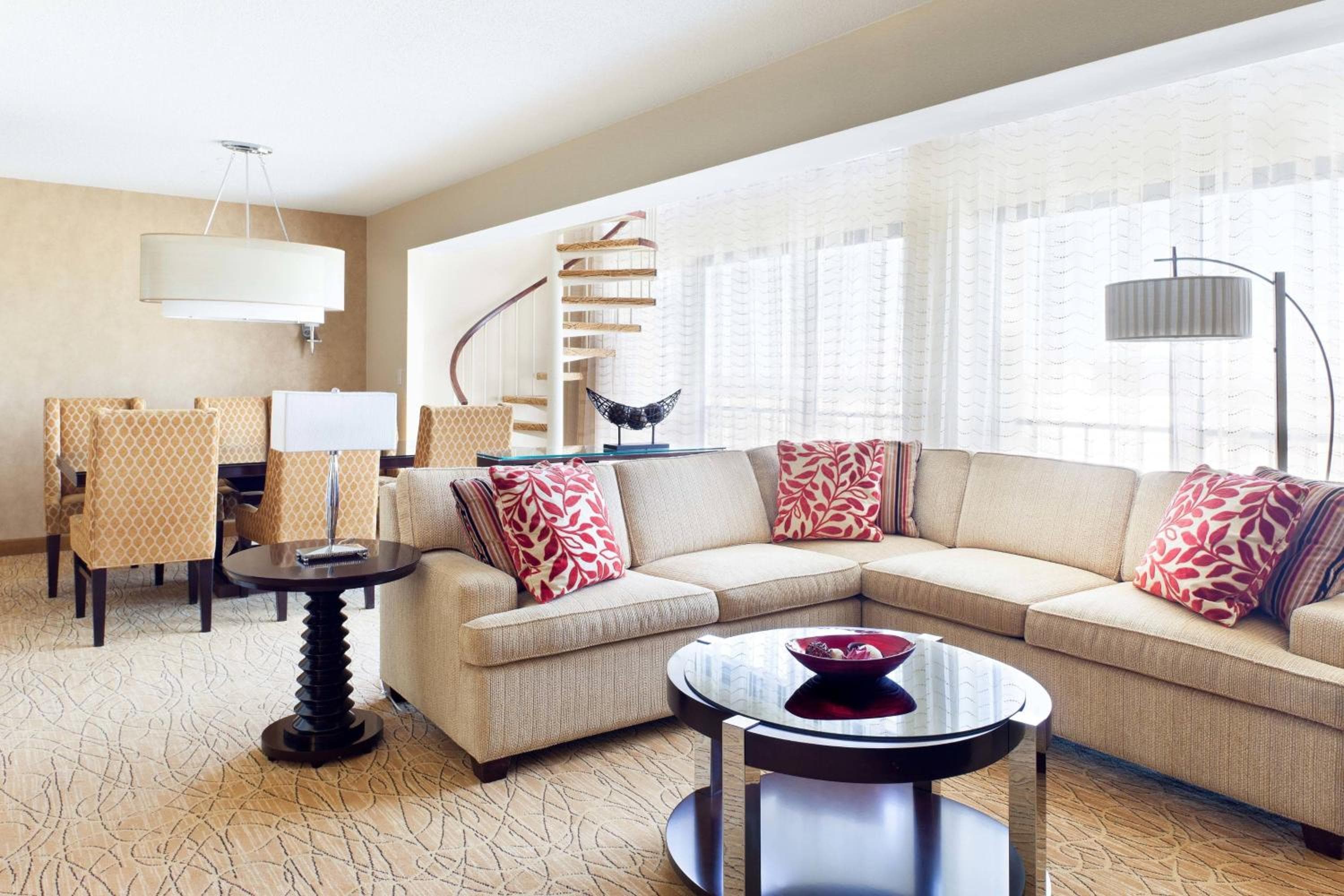 Tampa Airport Marriott — 15