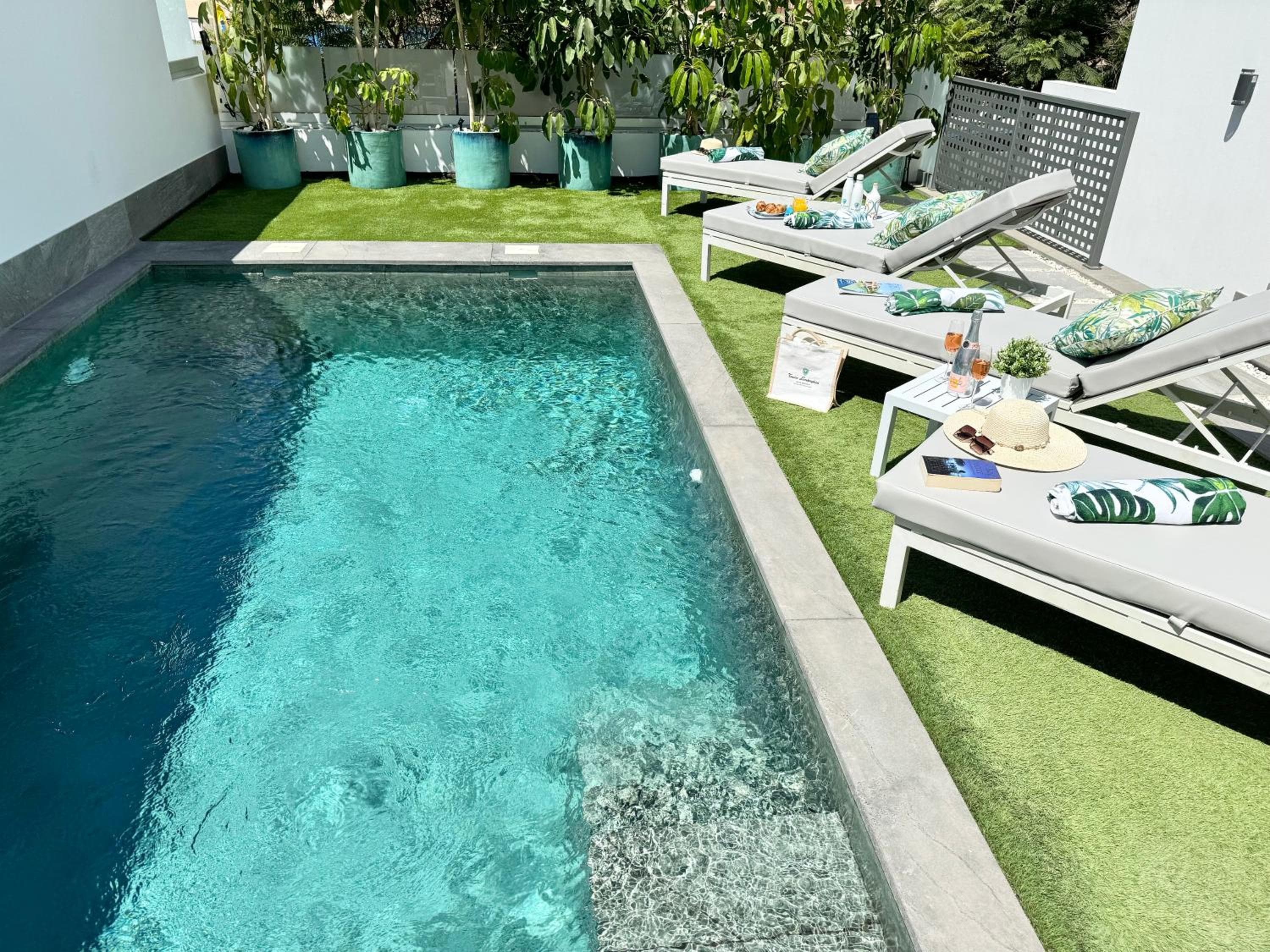 Welcome to Villa Bali a luxurious modern getaway — 2