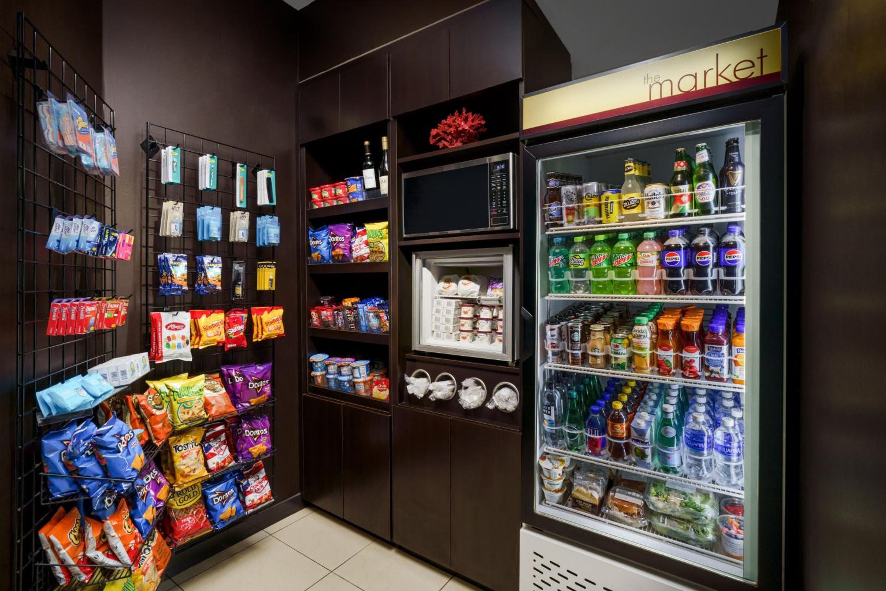 Courtyard by Marriott Miami at Dolphin Mall — 21