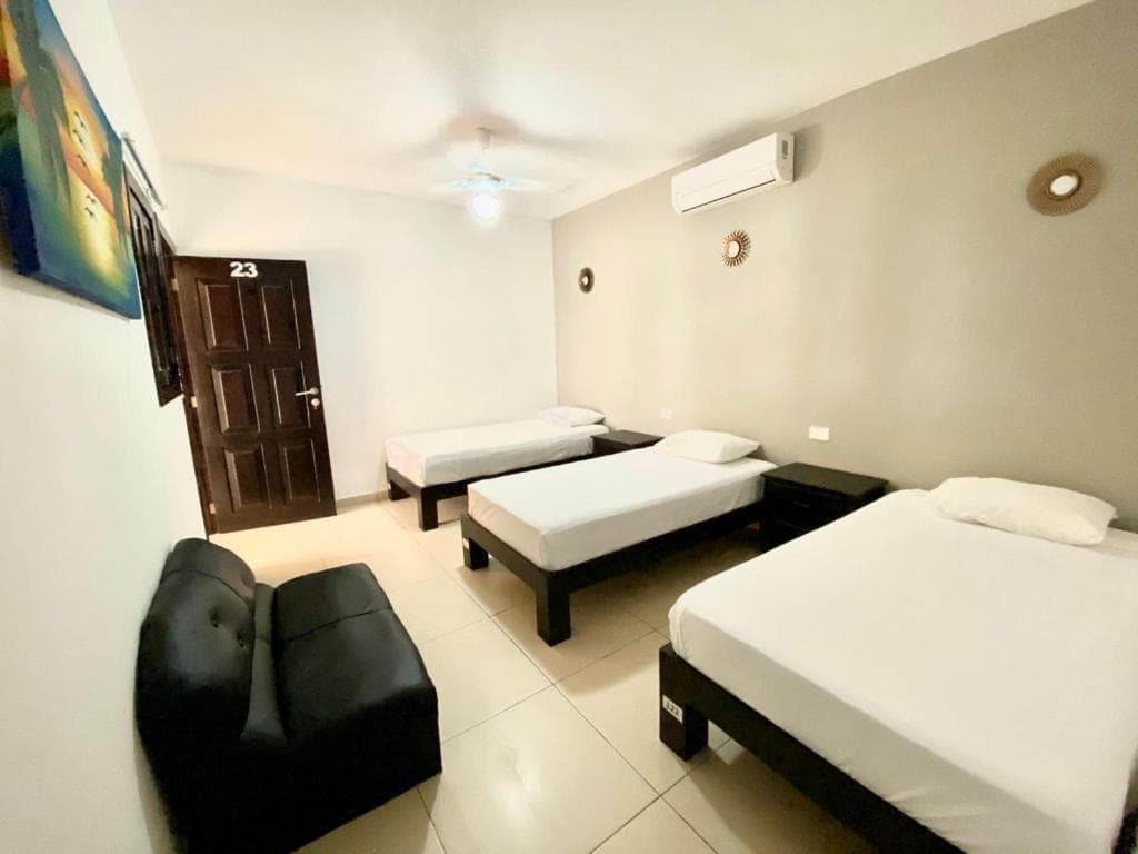 We Playa Hotel-Hostel — 19