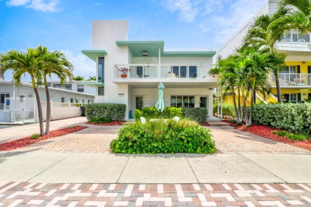 Sea Spray Inn — 3