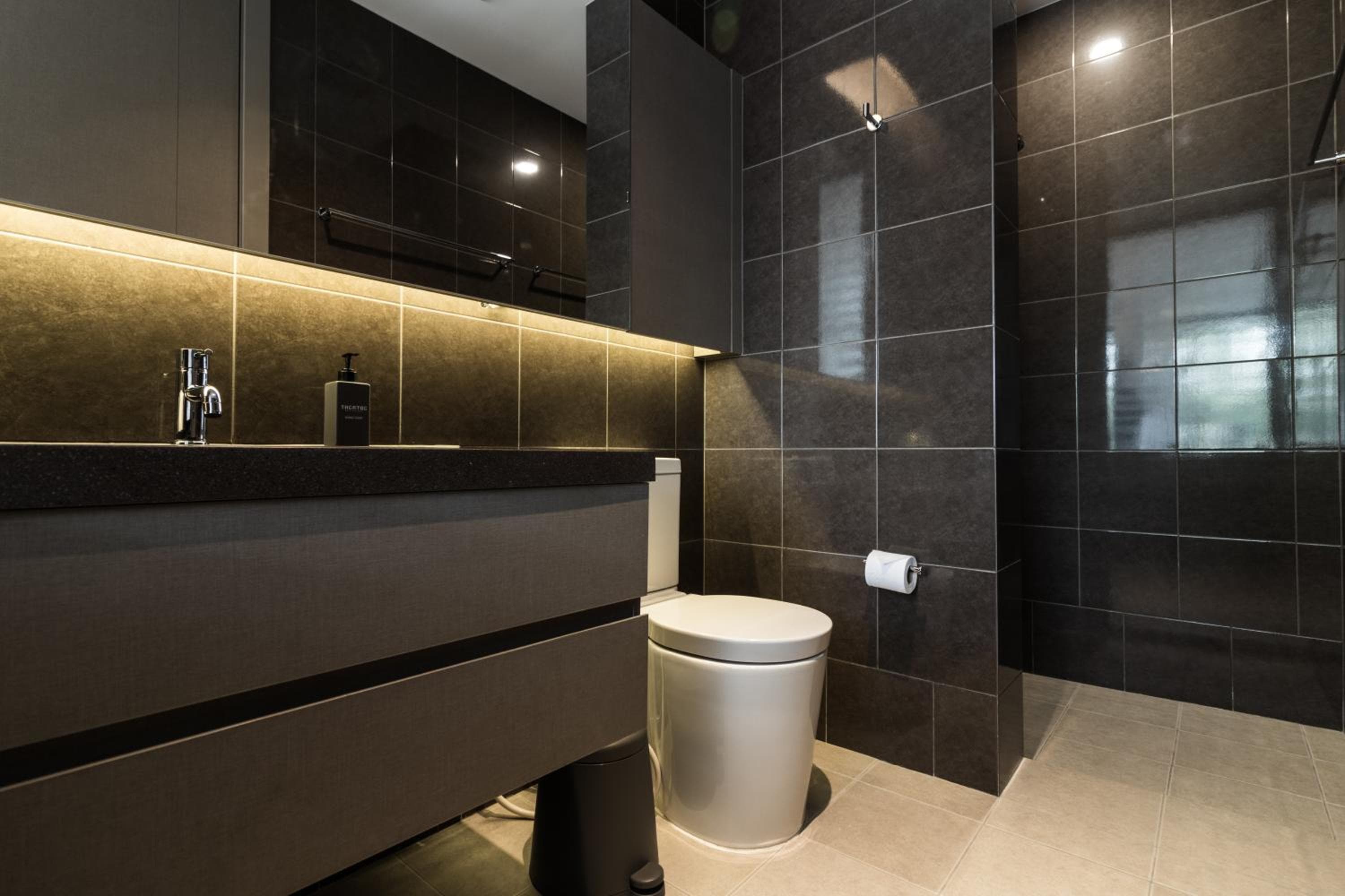 Theatre Residence — 22