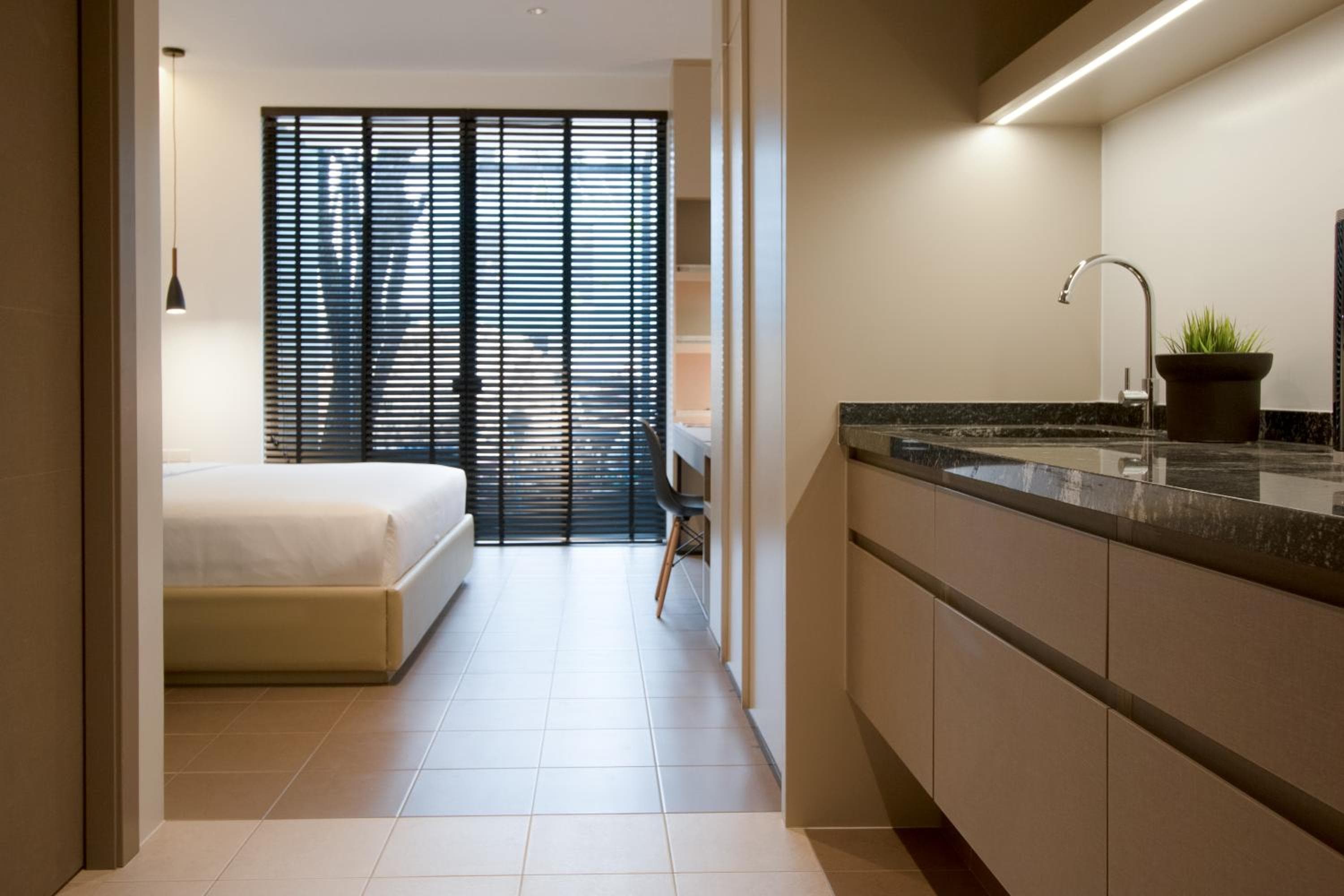 Theatre Residence — 23