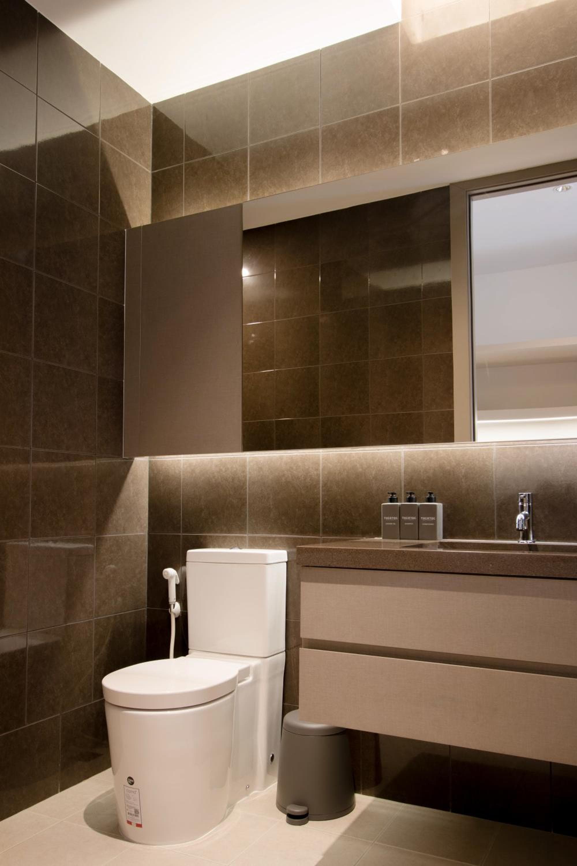 Theatre Residence — 25