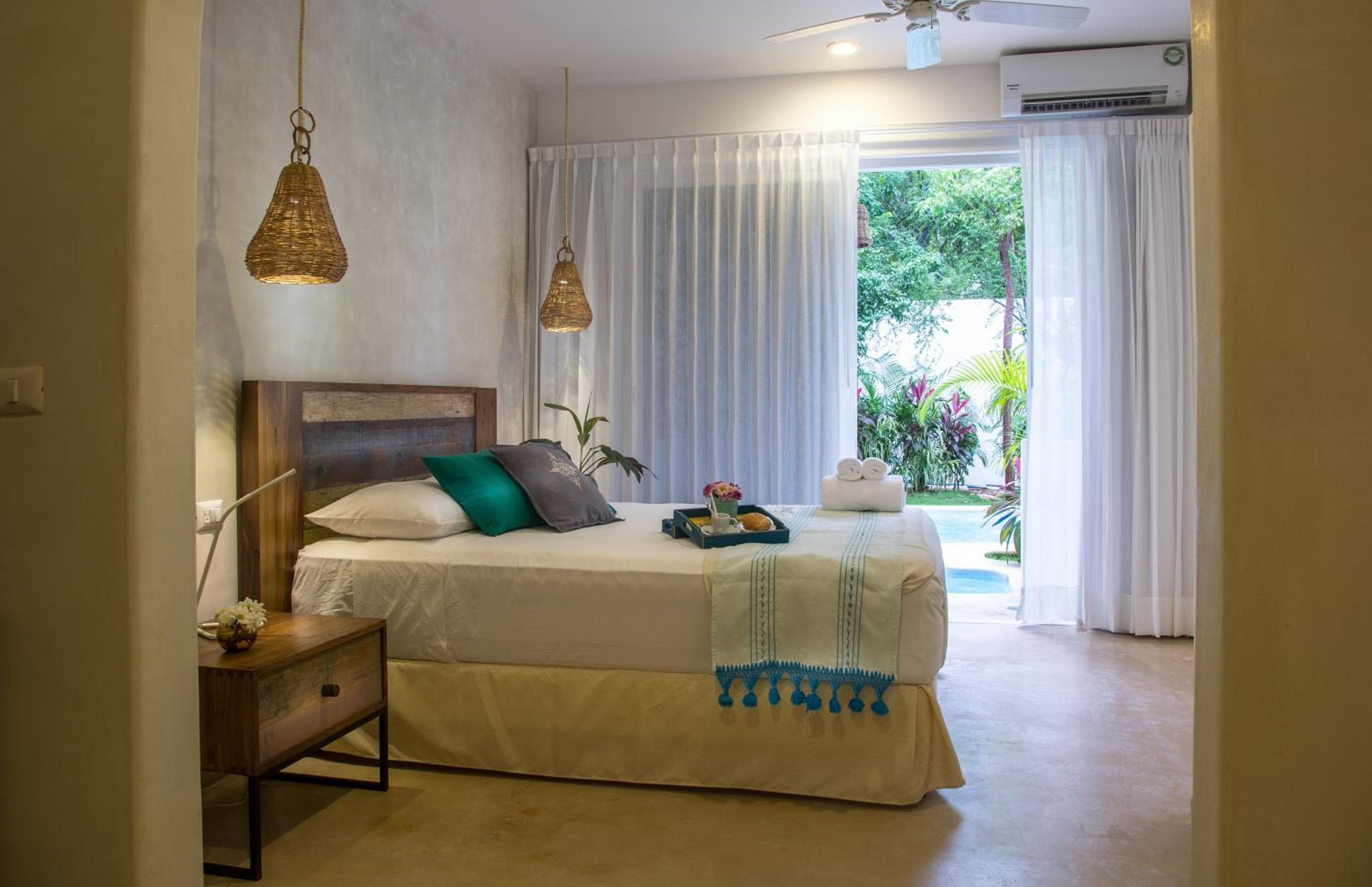 LiveTulum — 19