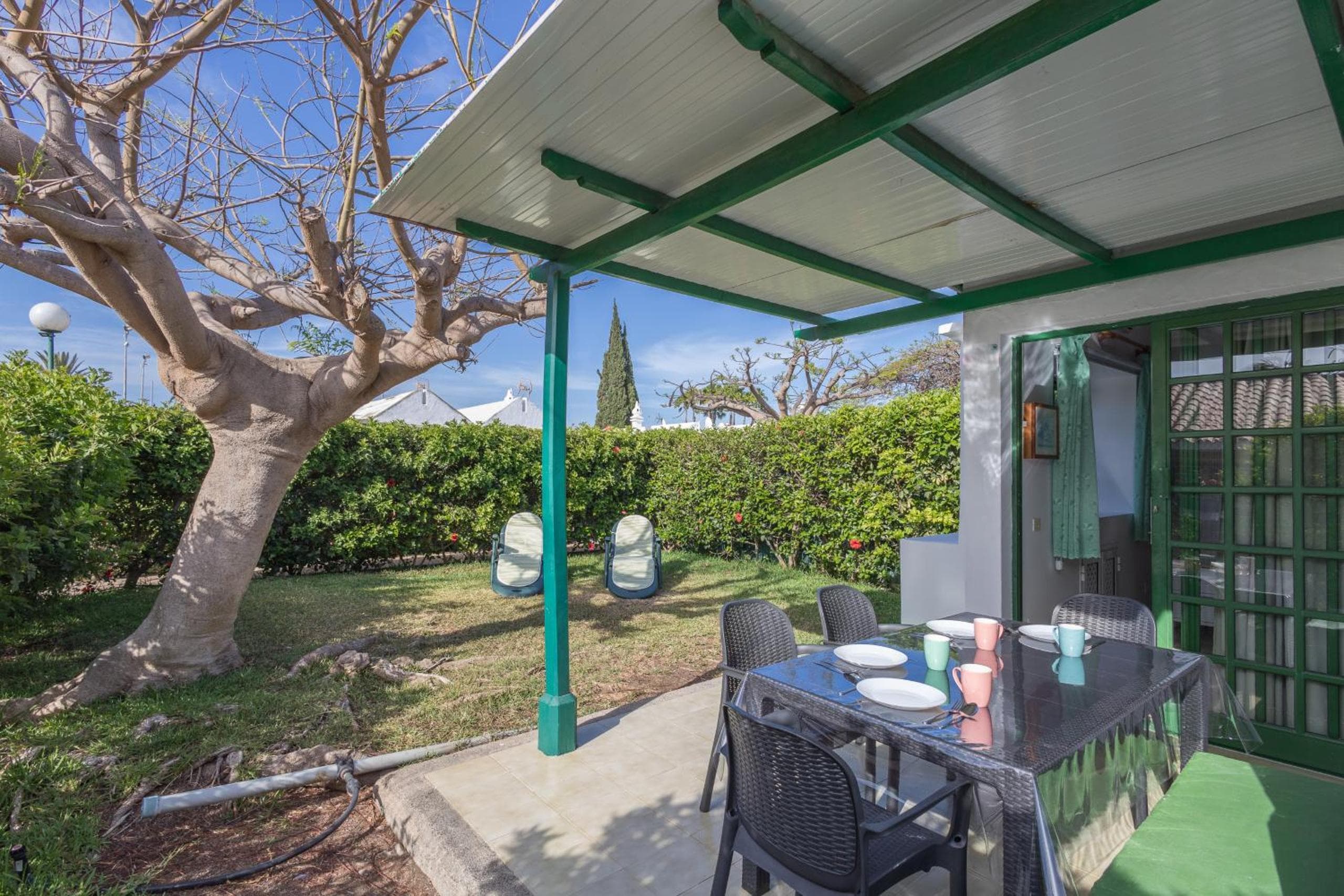 Private Solarium Garden Bungalow - Pool — 1