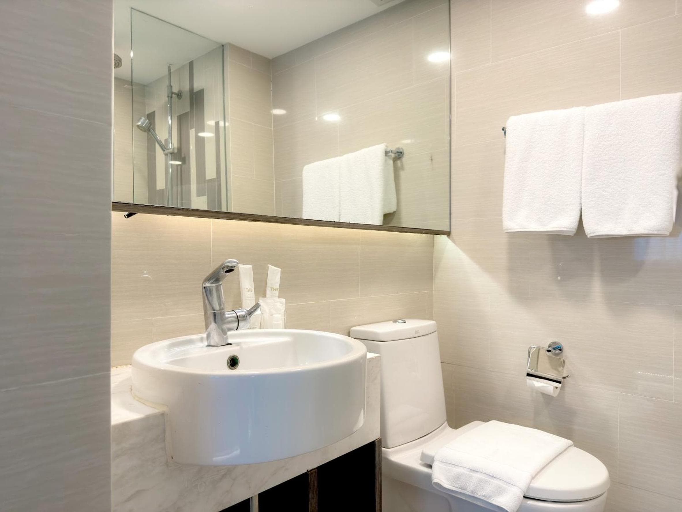 Ramada Graand Swiss Sukhumvit 11 — 7