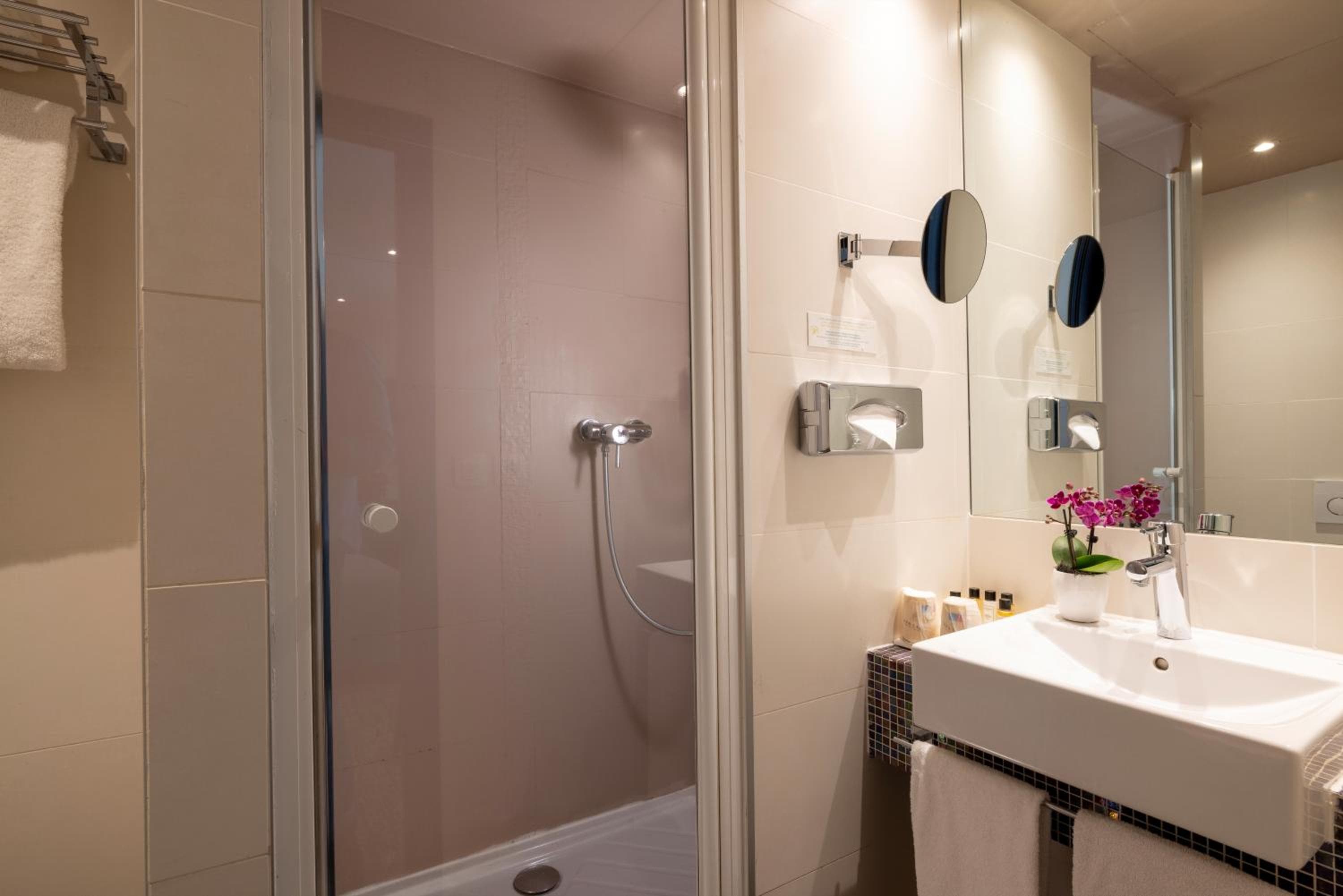 Hotel Park Lane Paris — 23