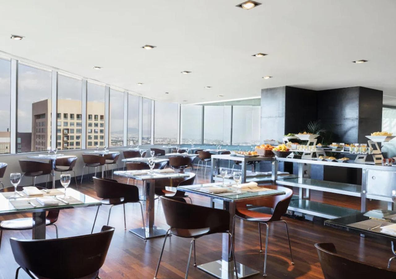 Hilton Mexico City Reforma — 21