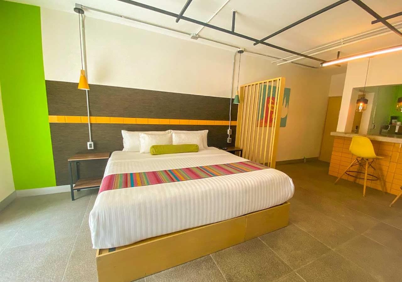 Le Host Business Suites del WTC — 13