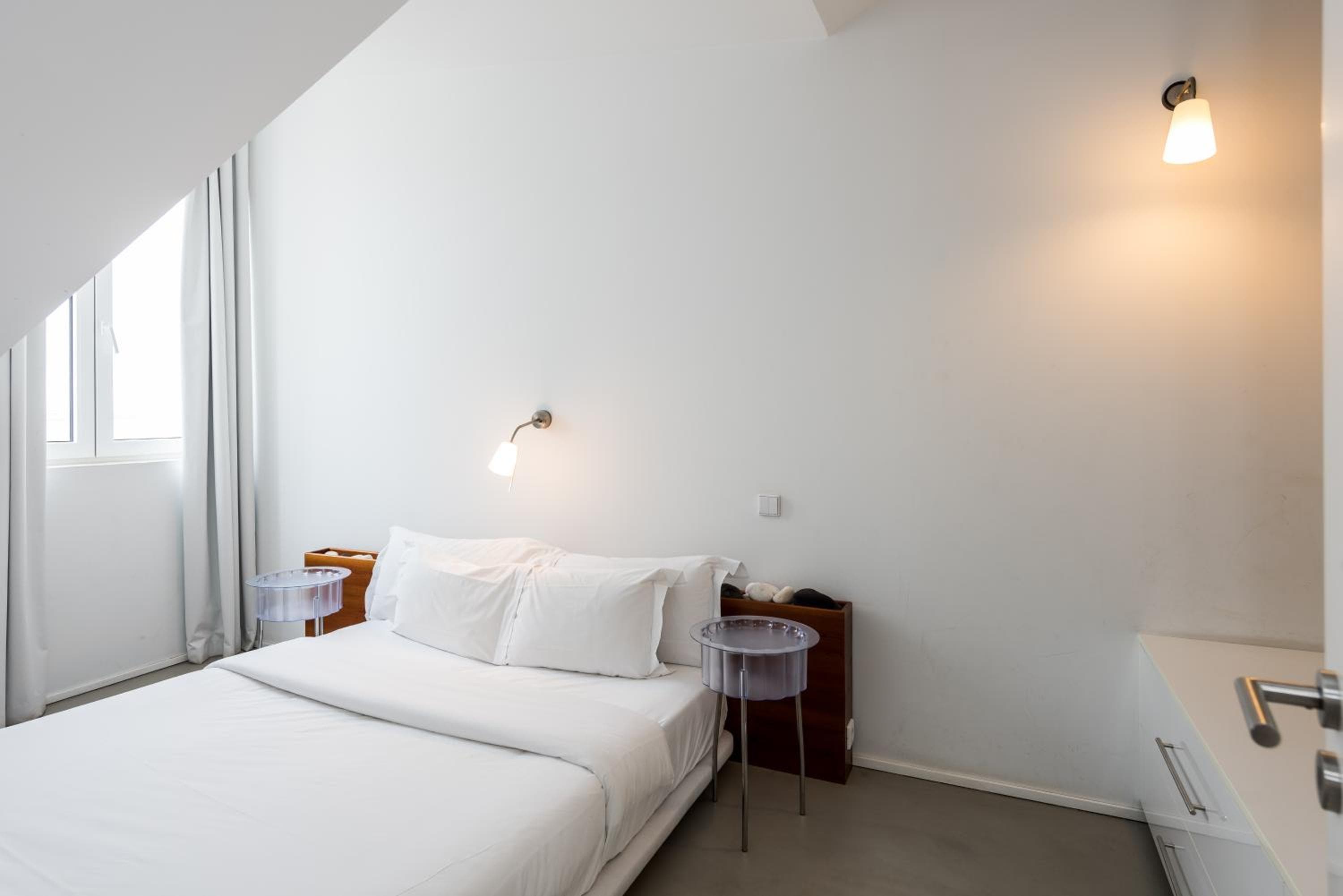Alfama - Lisbon Lounge Suites — 3
