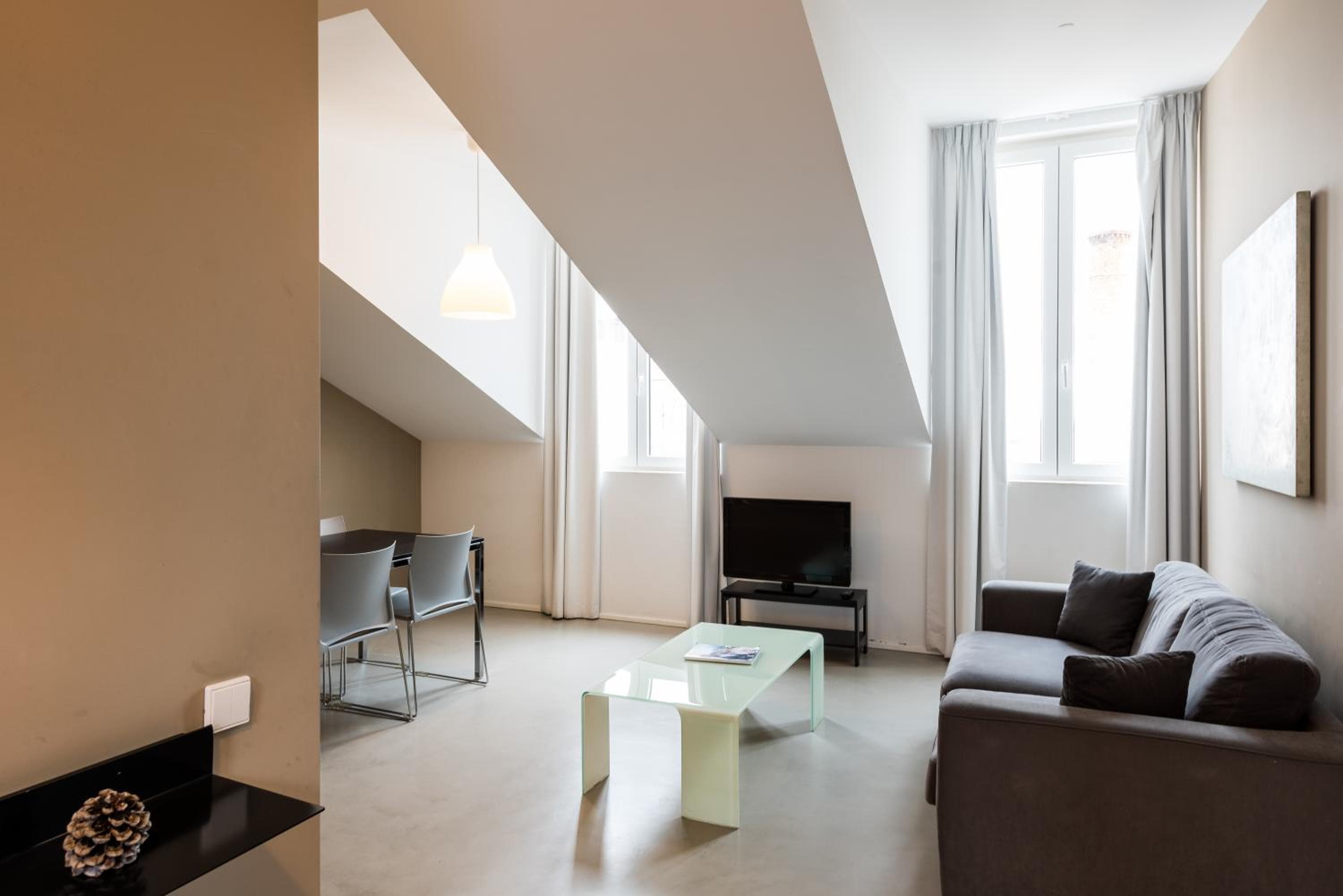Alfama - Lisbon Lounge Suites — 5