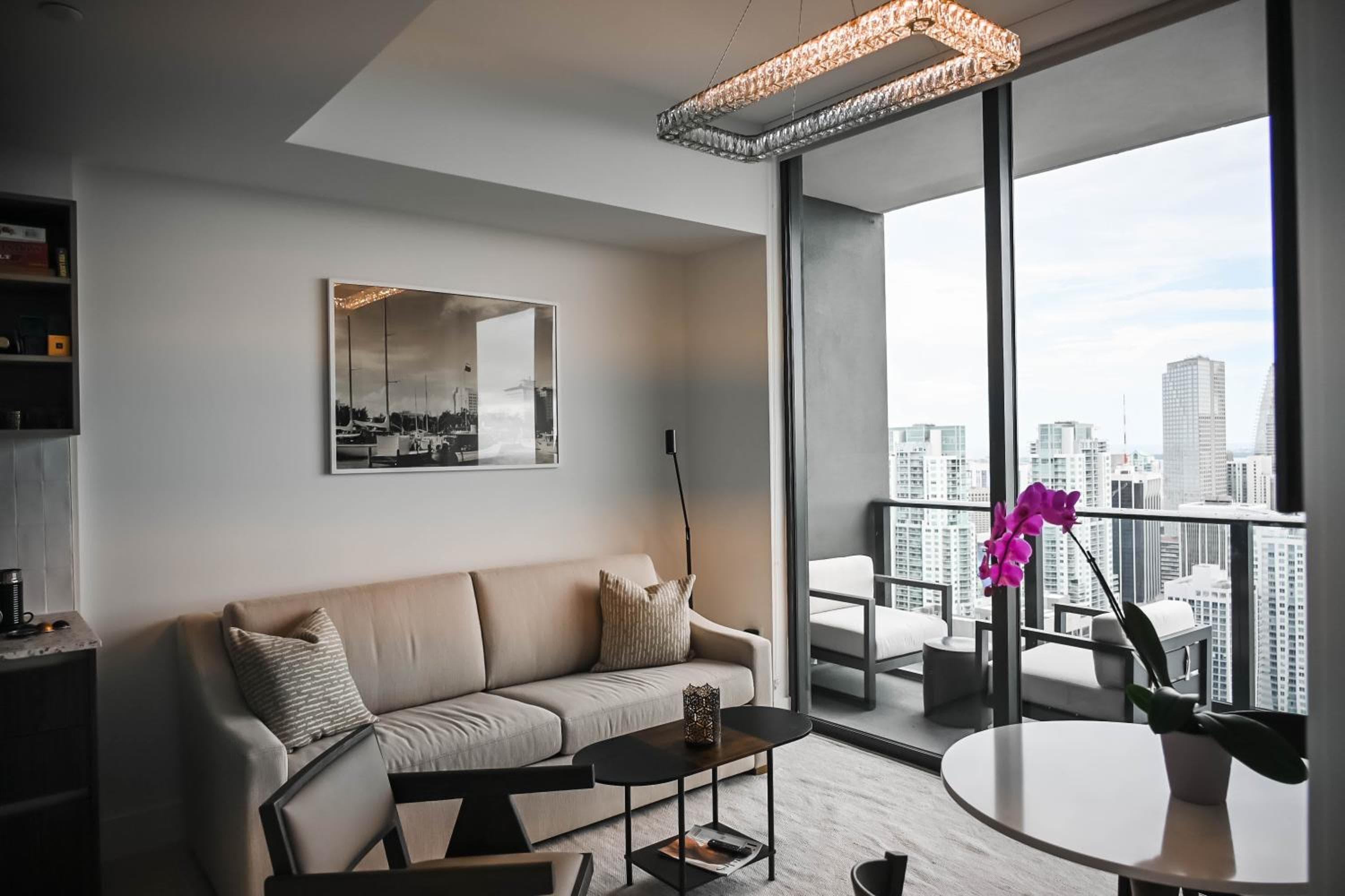 Magic Miami Penthouse & Ocean View Resort — 11