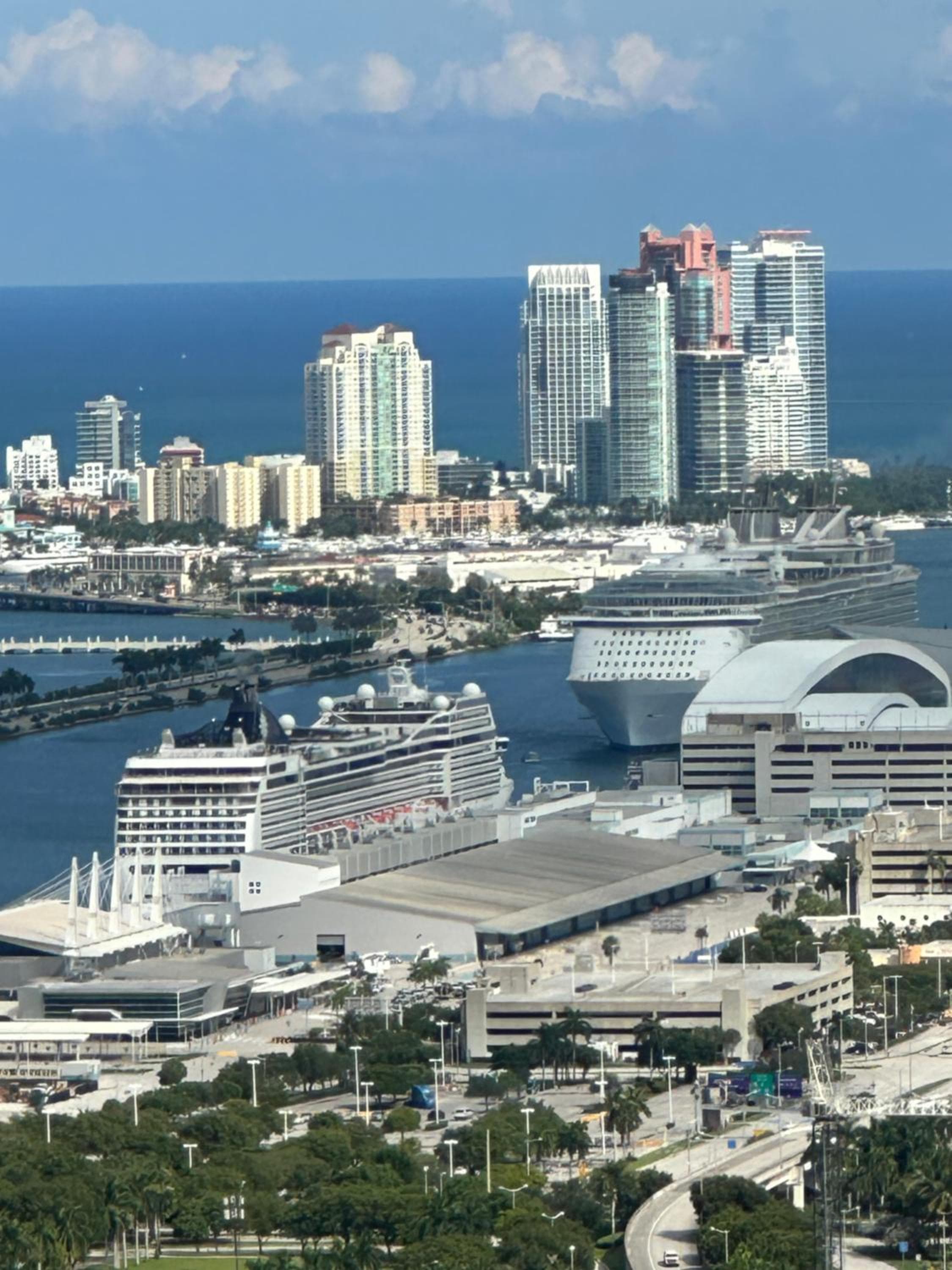 Magic Miami Penthouse & Ocean View Resort — 16