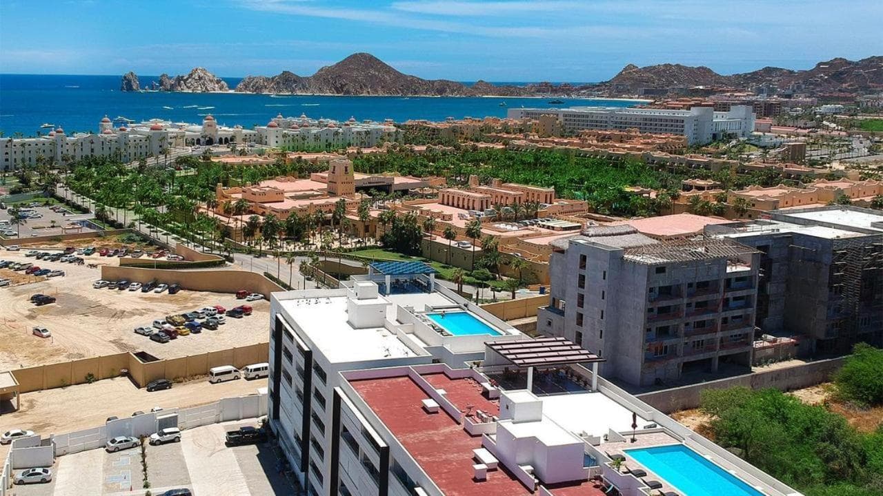 Bahía del Tezal II Penthouse 2BD Condo Cabo San Lucas — 1