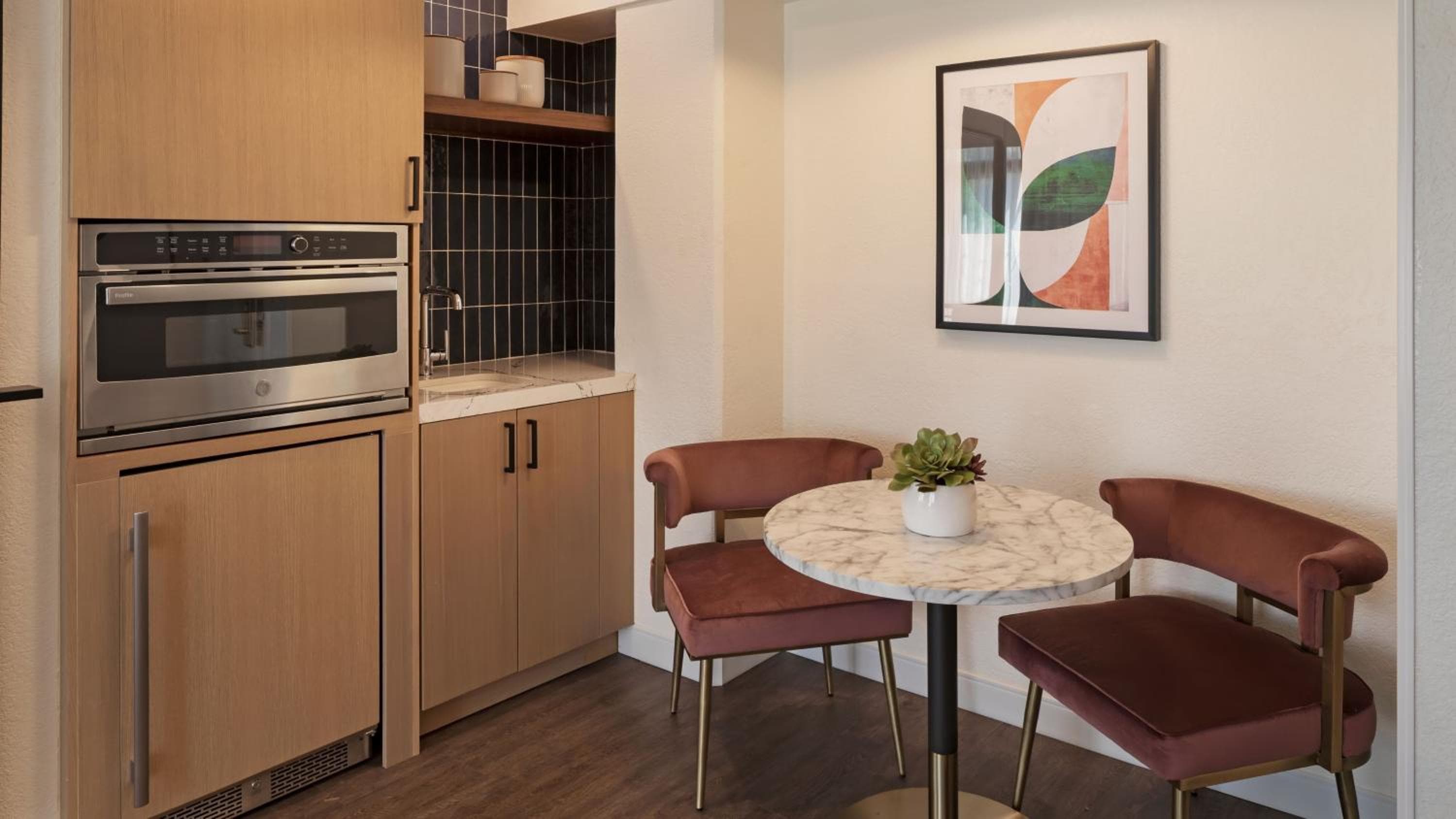 Residence Inn by Marriott Beverly Hills — 22