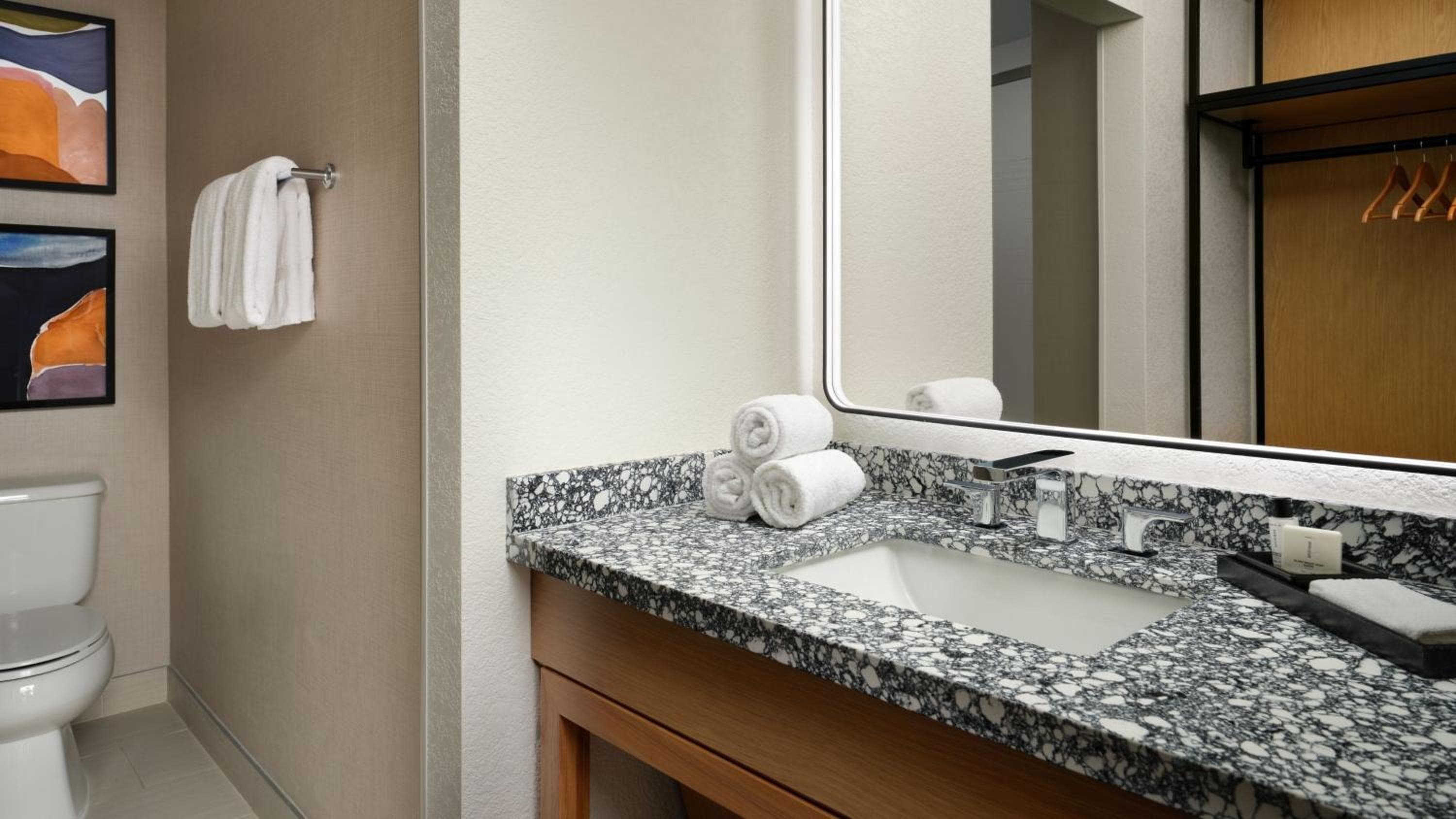 Burton House, Beverly Hills, A Tribute Portfolio Hotel — 2