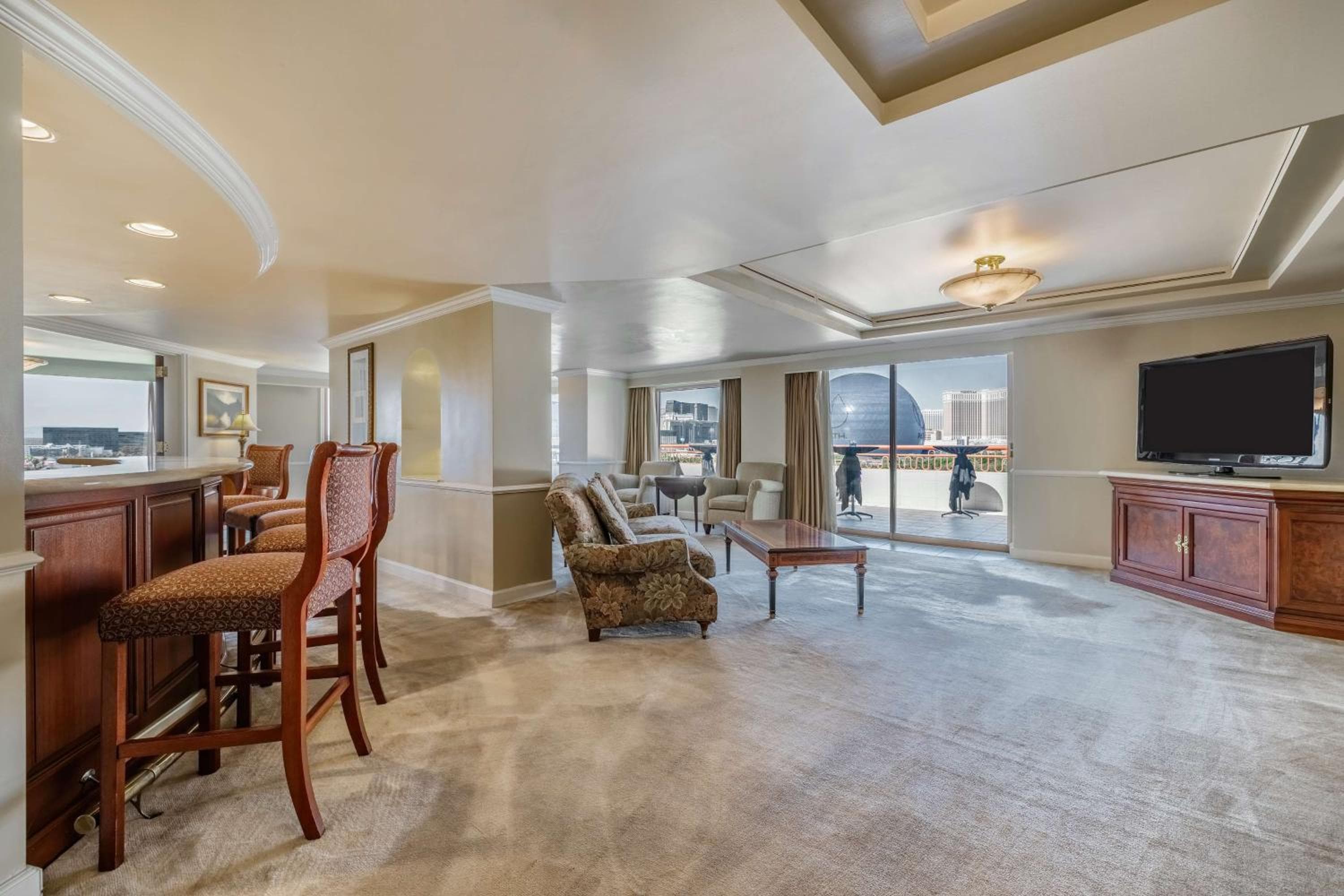 Embassy Suites by Hilton Convention Center Las Vegas — 18