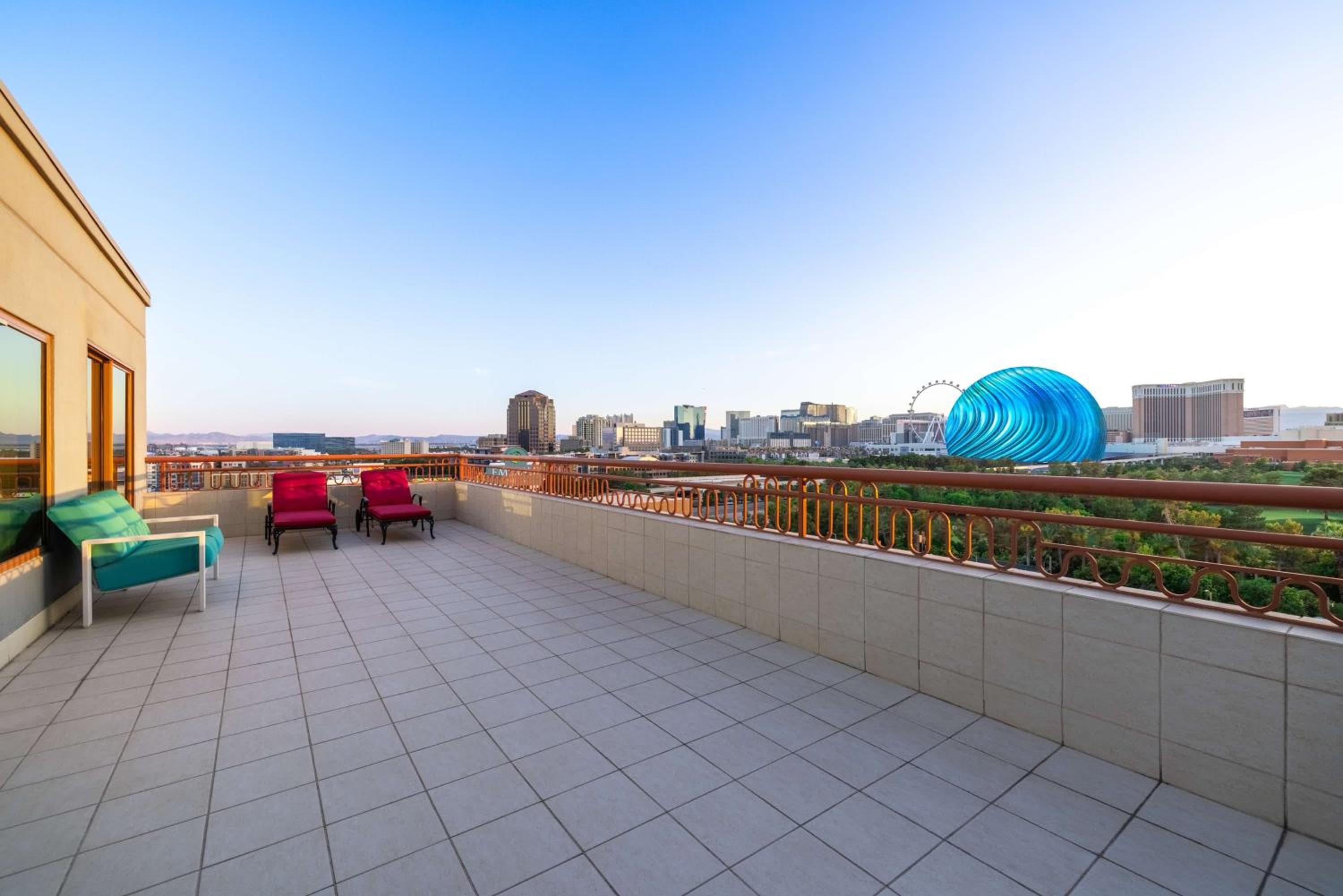 Embassy Suites by Hilton Convention Center Las Vegas — 3