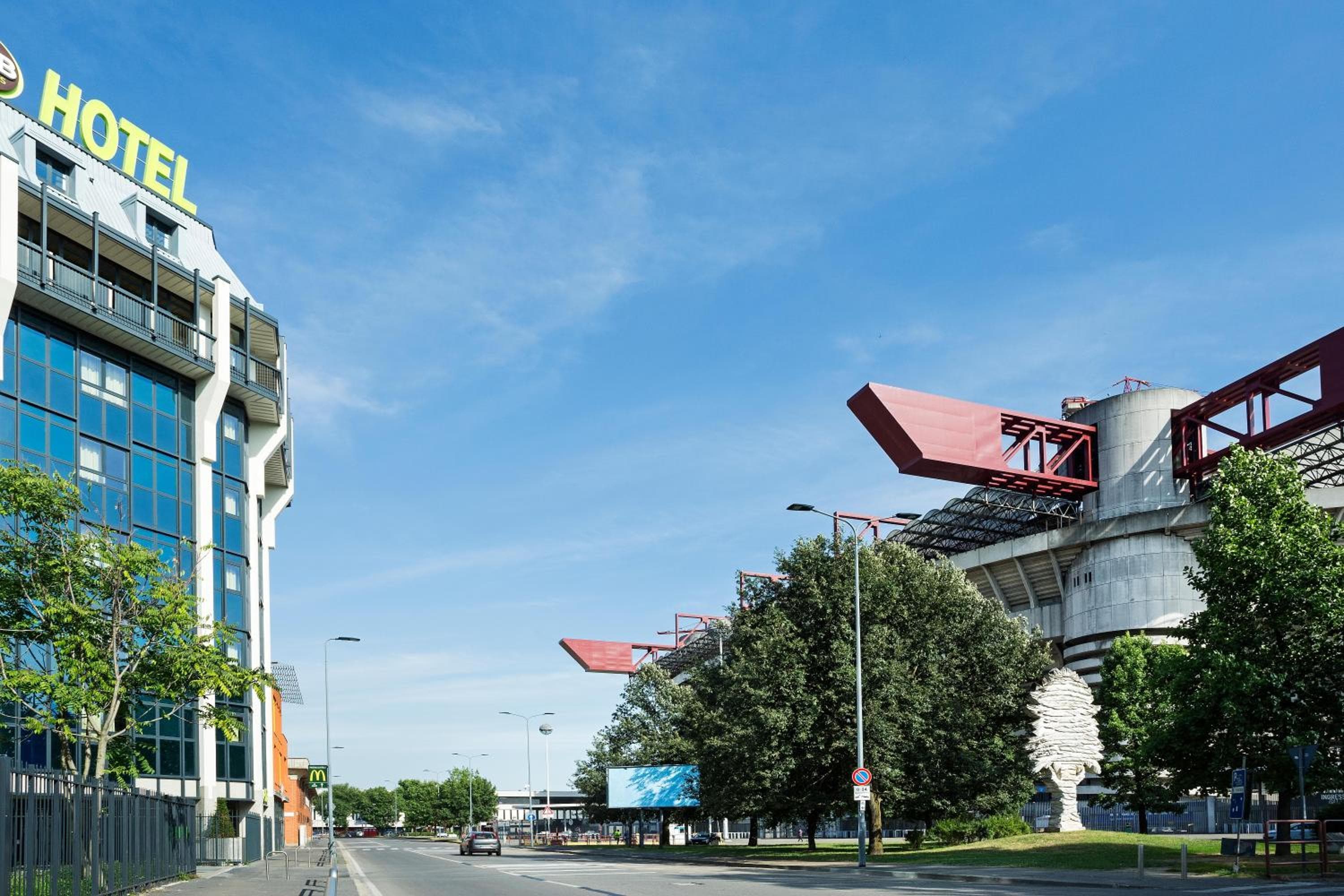 B&B Hotel Milano San Siro — 1