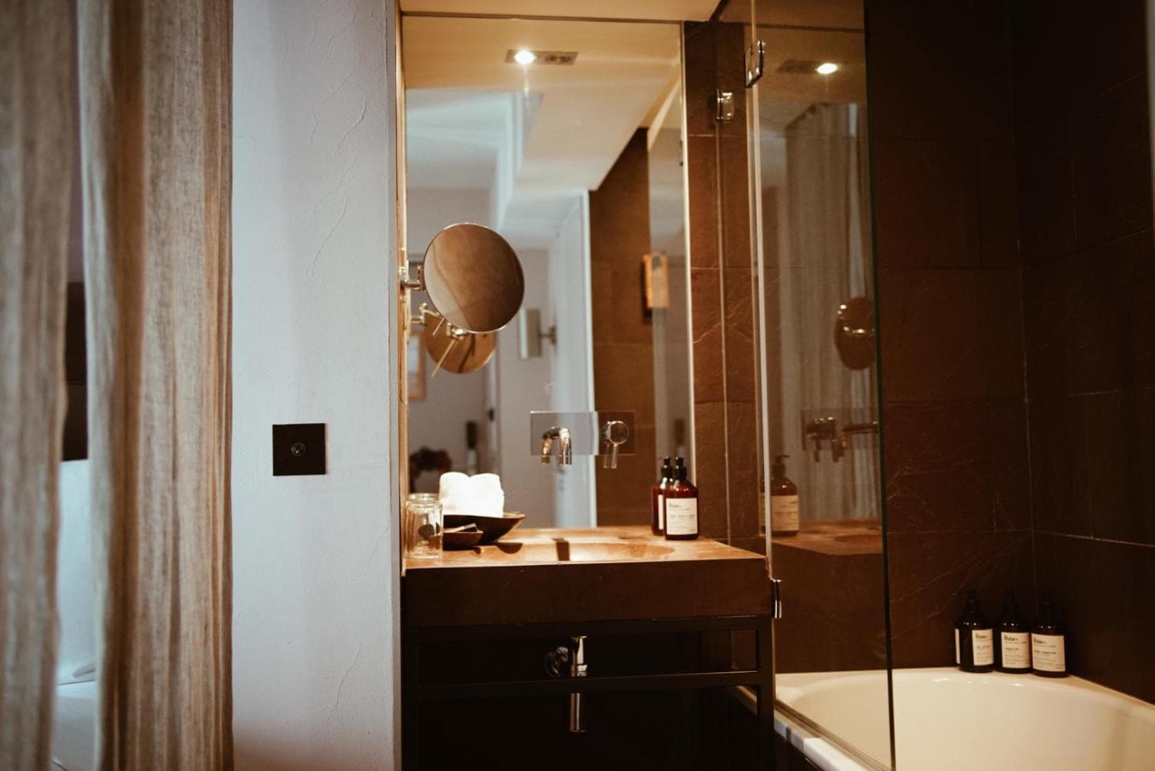 Hidden Hotel — 6