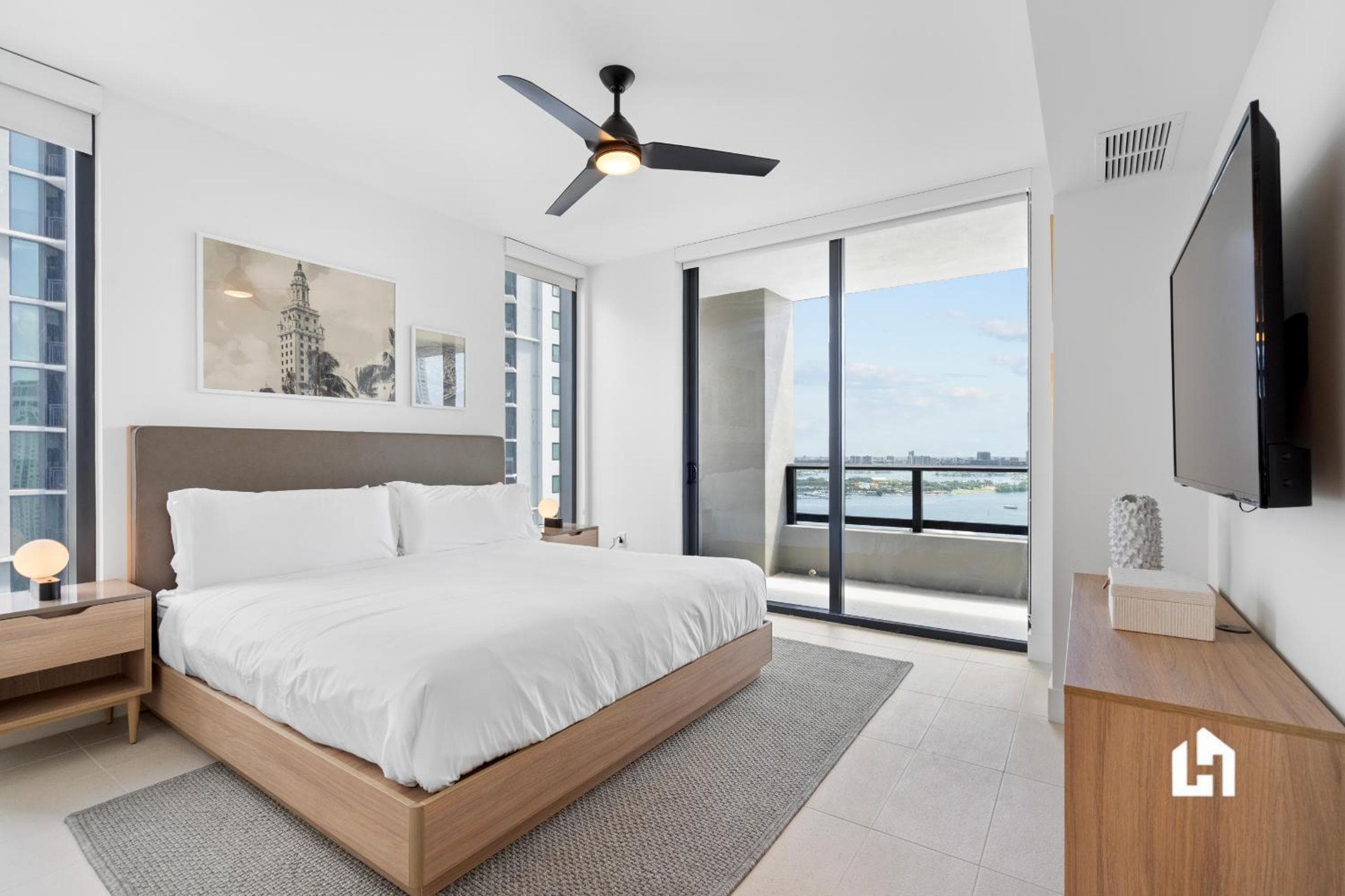 Stylish Apartments with Partial Ocean Views in Downtown! — 30