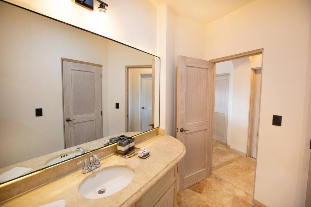 BEACH FRONT Casa Bruma Jacuzzi With Massage — 10