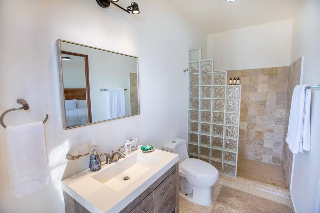 BEACH FRONT Casa Bruma Jacuzzi With Massage — 21