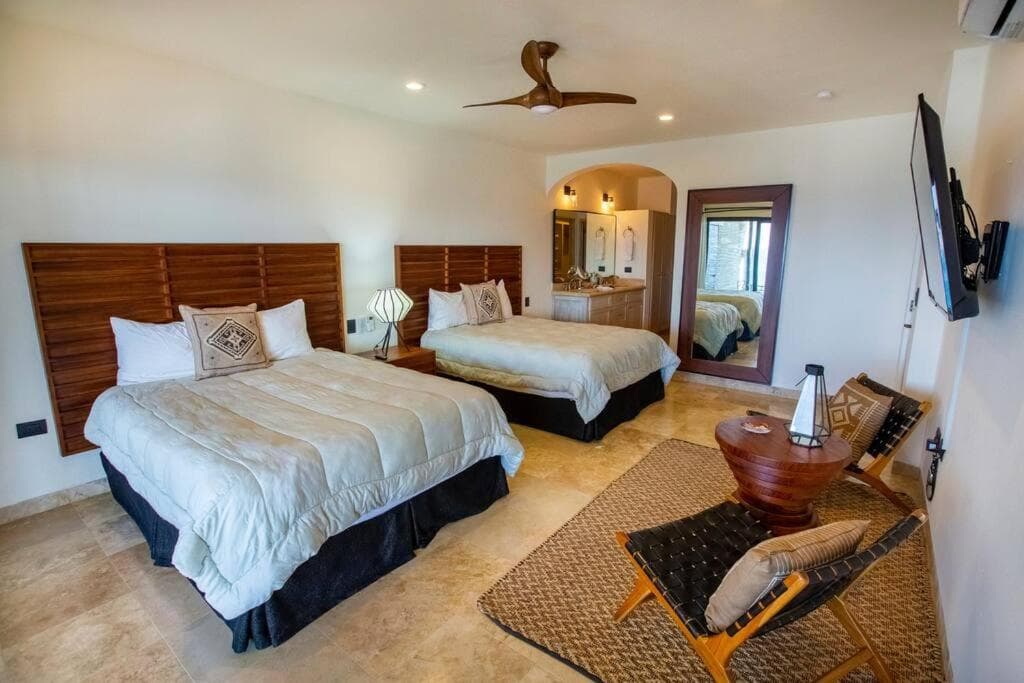 BEACH FRONT Casa Bruma Jacuzzi With Massage — 14