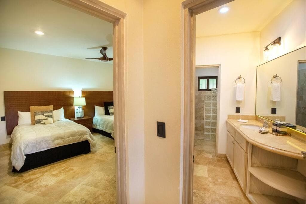 BEACH FRONT Casa Bruma Jacuzzi With Massage — 4
