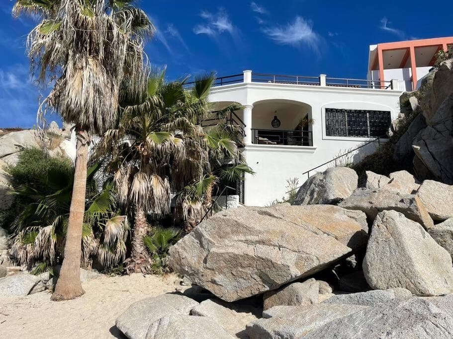 BEACH FRONT Casa Bruma Jacuzzi With Massage — 13