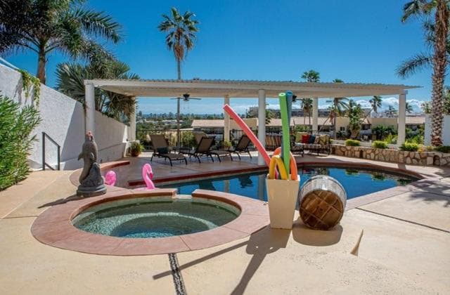 The studio Cabo — 3