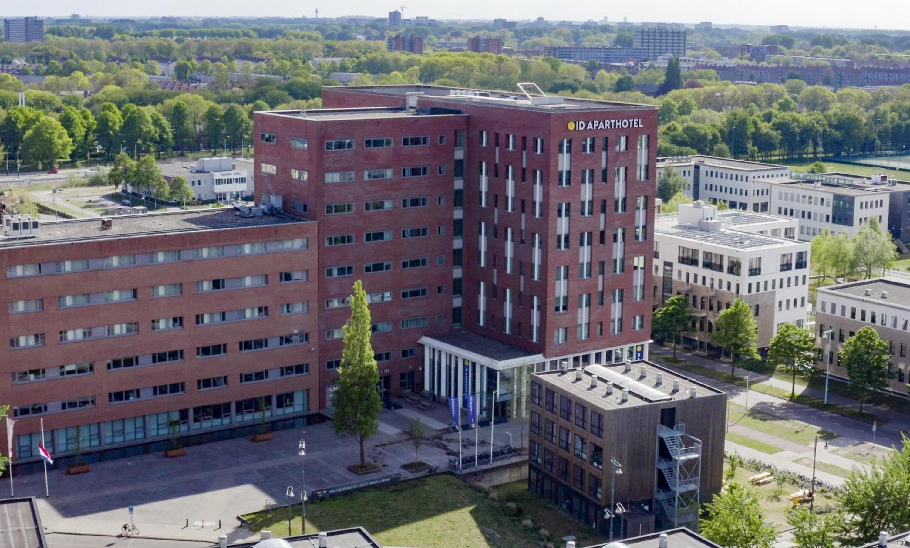 Amsterdam ID Aparthotel — 13