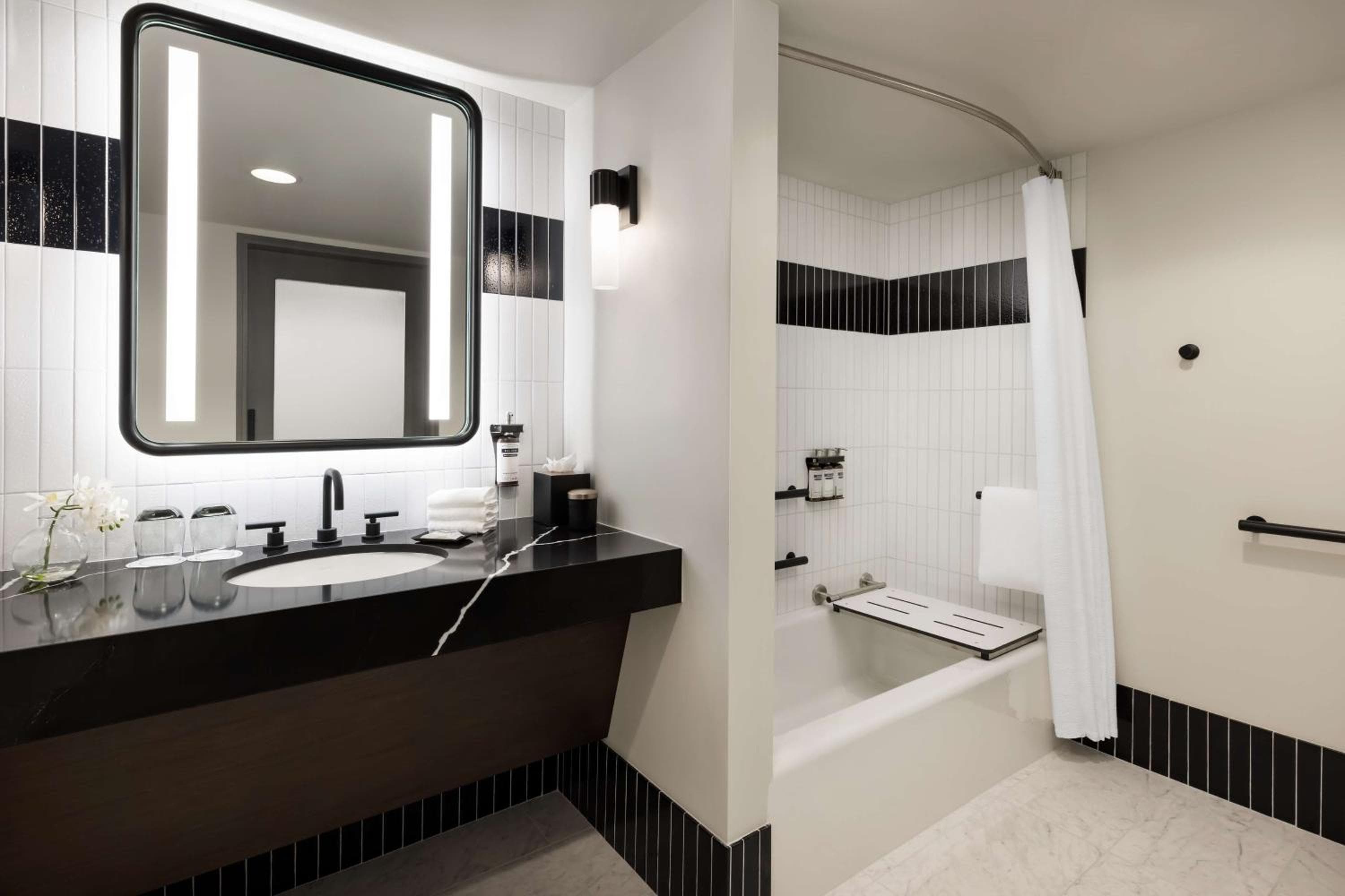 Hyatt Regency San Francisco Downtown SOMA hotel, 50 Third Street, San Francisco, United States — photo 5