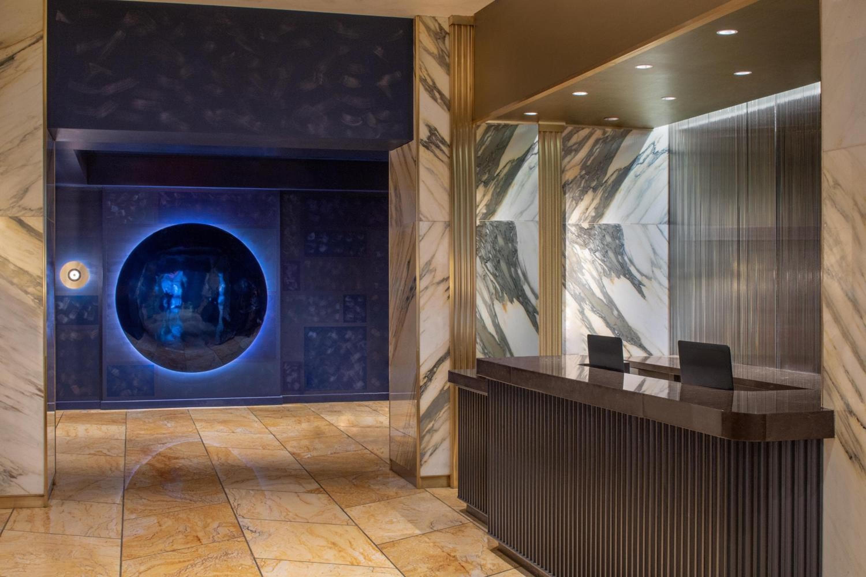 Le Meridien New York, Central Park by Marriott — 20