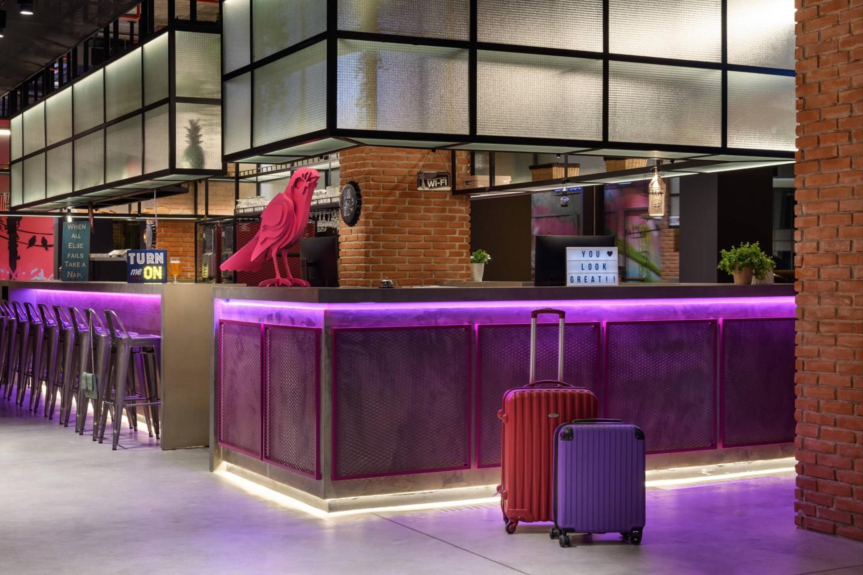 Moxy Lisboa Ciudad — 3