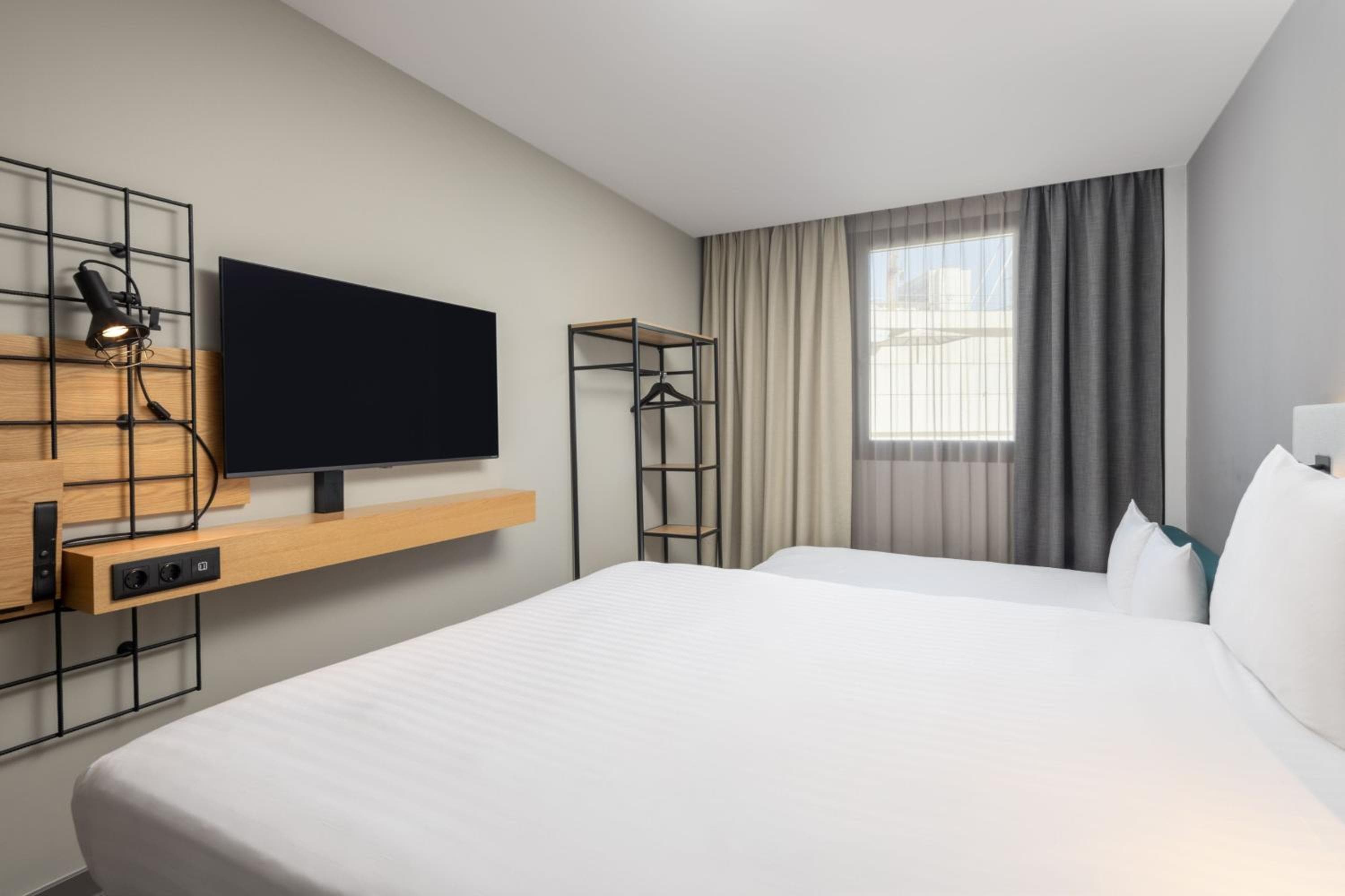 Moxy Lisbon City — 4