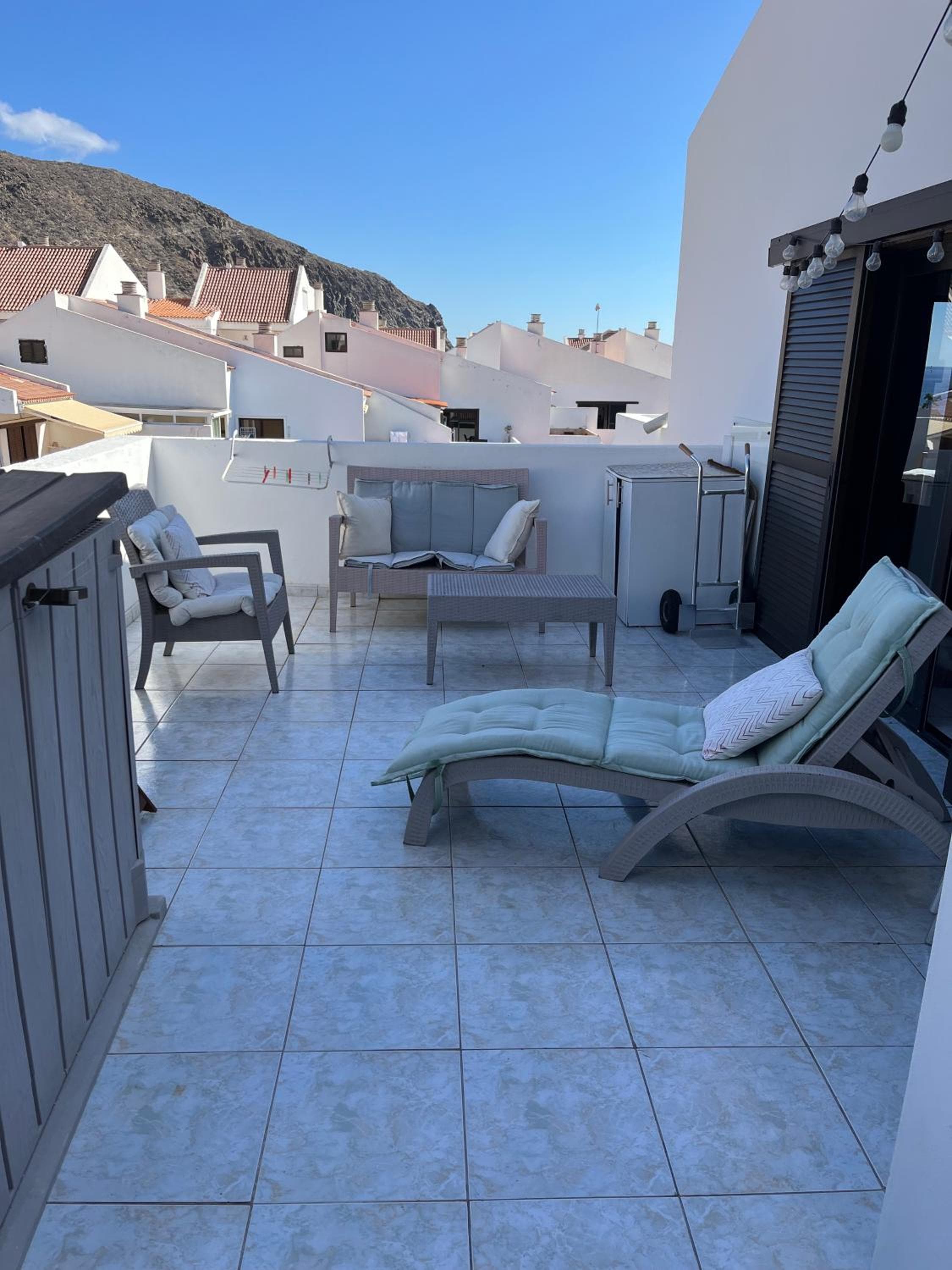 Sea View Penthouse Apartment or Studio with Large Terrace in Los Cristianos — 4