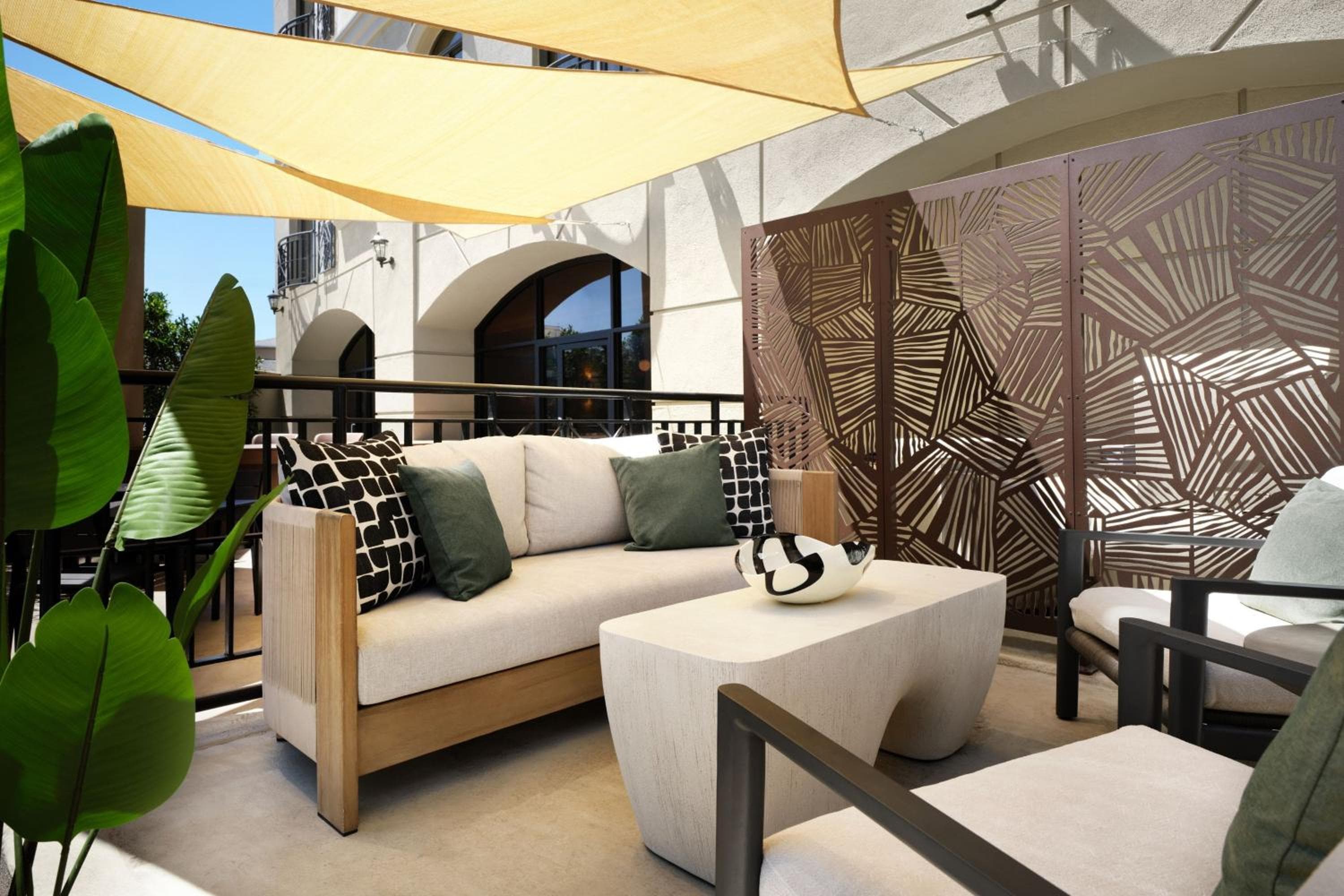 Burton House, Beverly Hills, A Tribute Portfolio Hotel — 7
