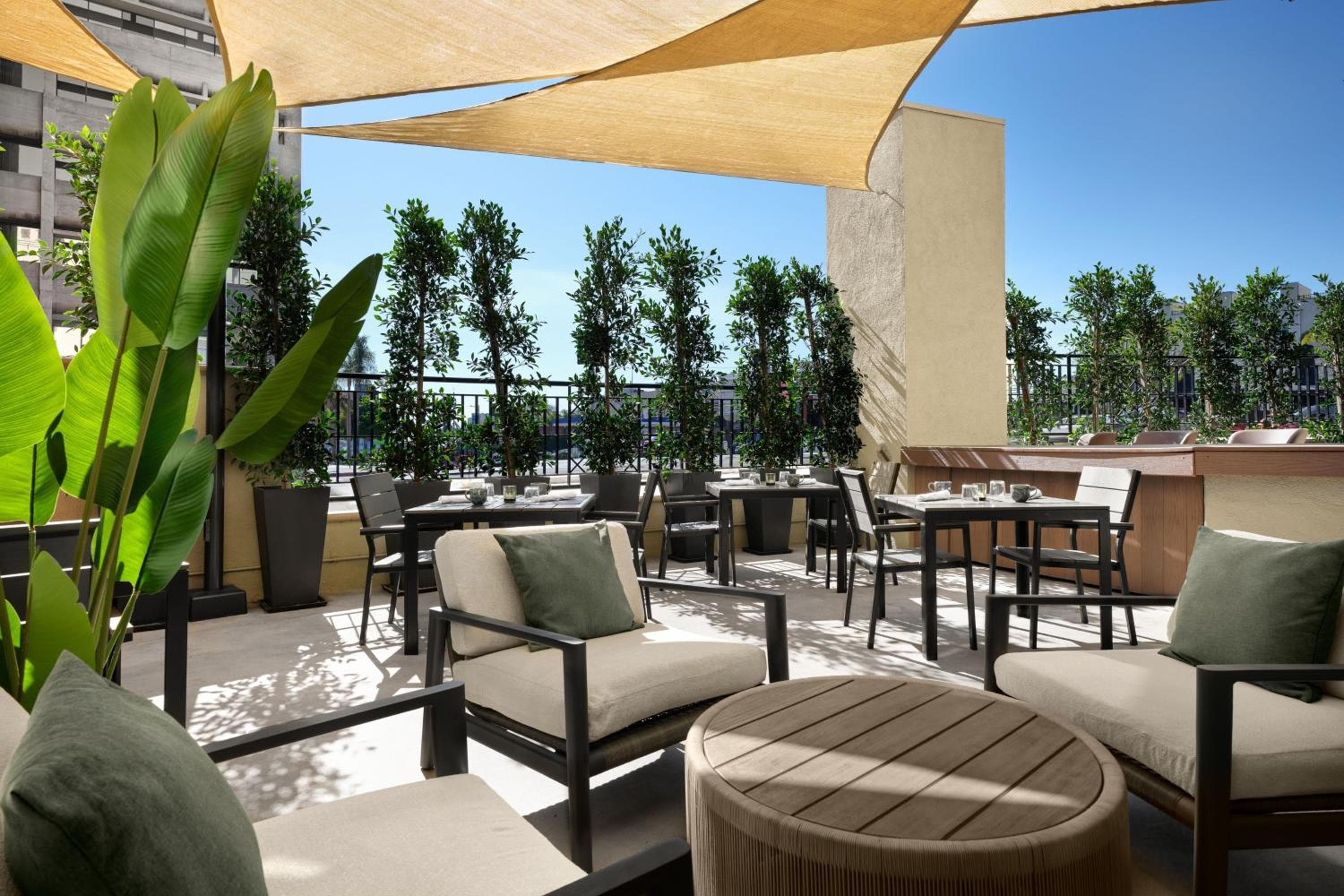 Burton House, Beverly Hills, A Tribute Portfolio Hotel — 16