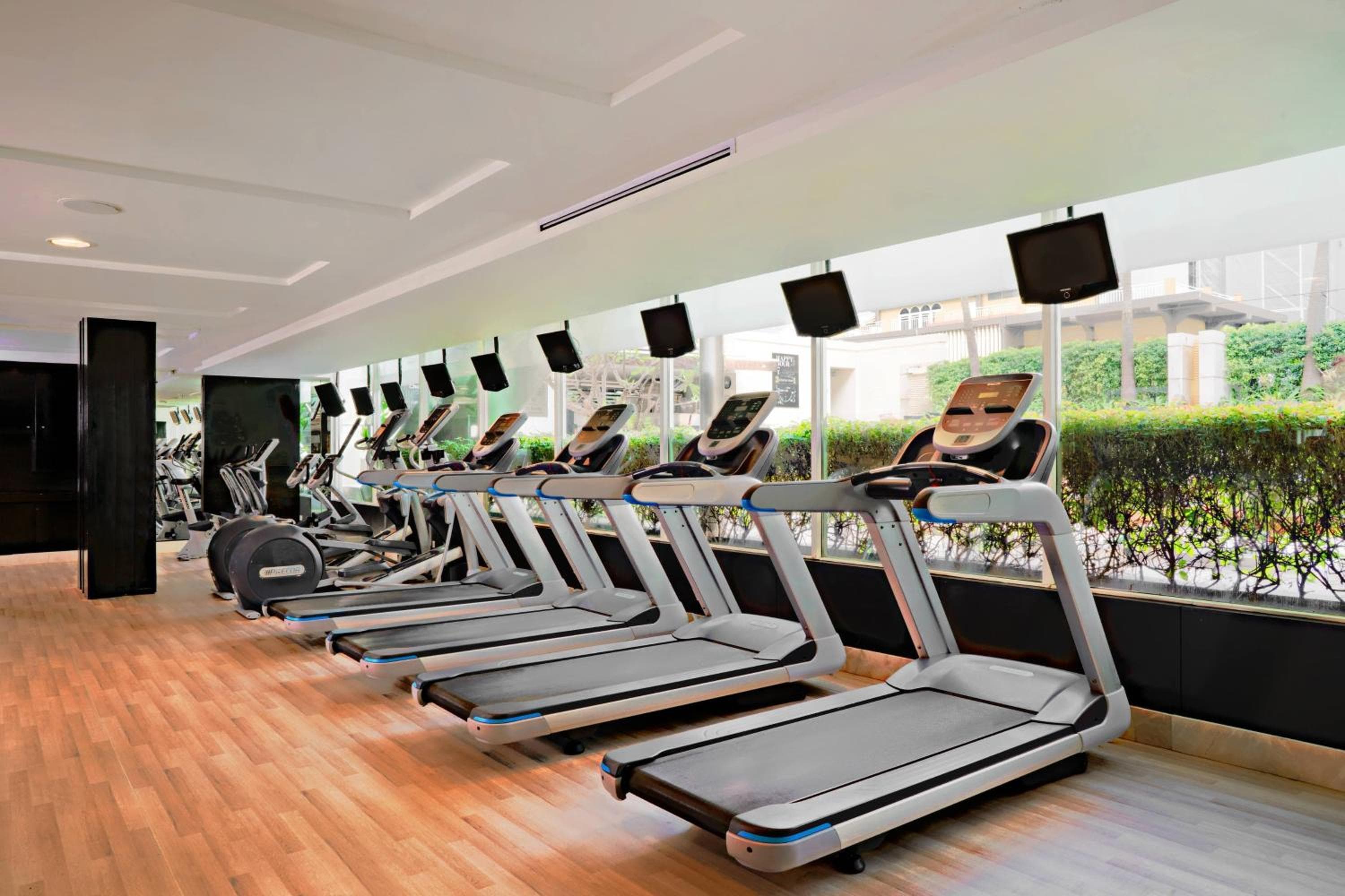 Courtyard by Marriott Bangkok — 22